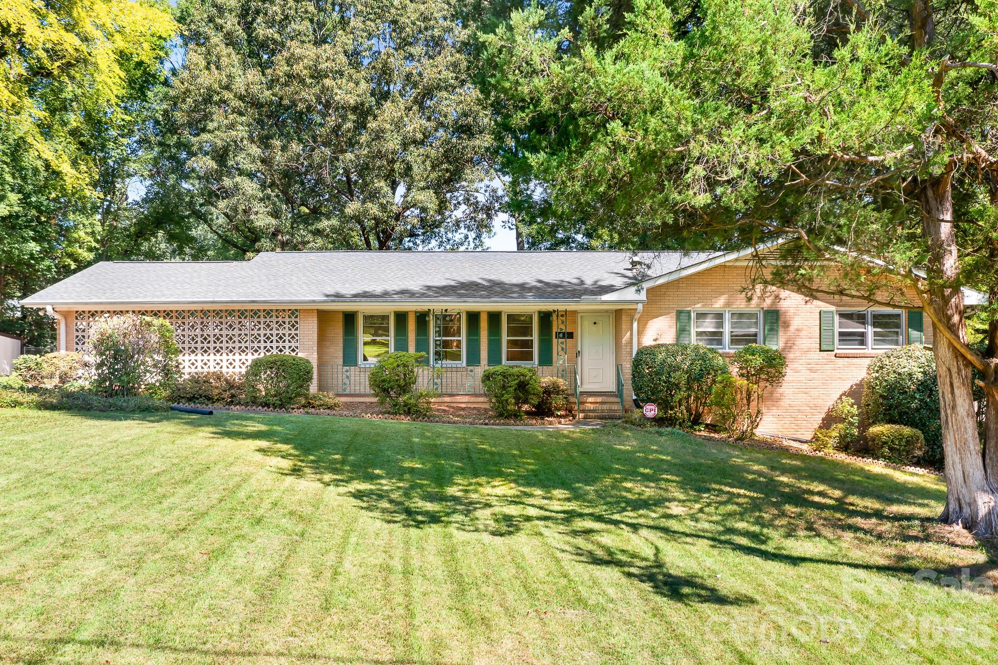 316 Hudson Drive Property Photo 1