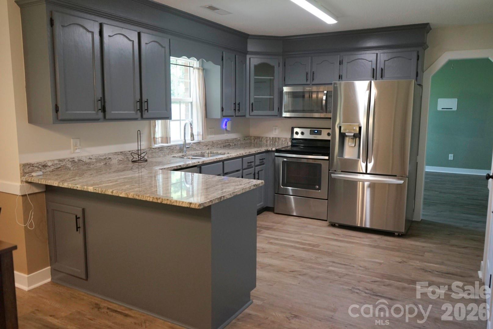 1035 Waterway Drive Property Photo 9