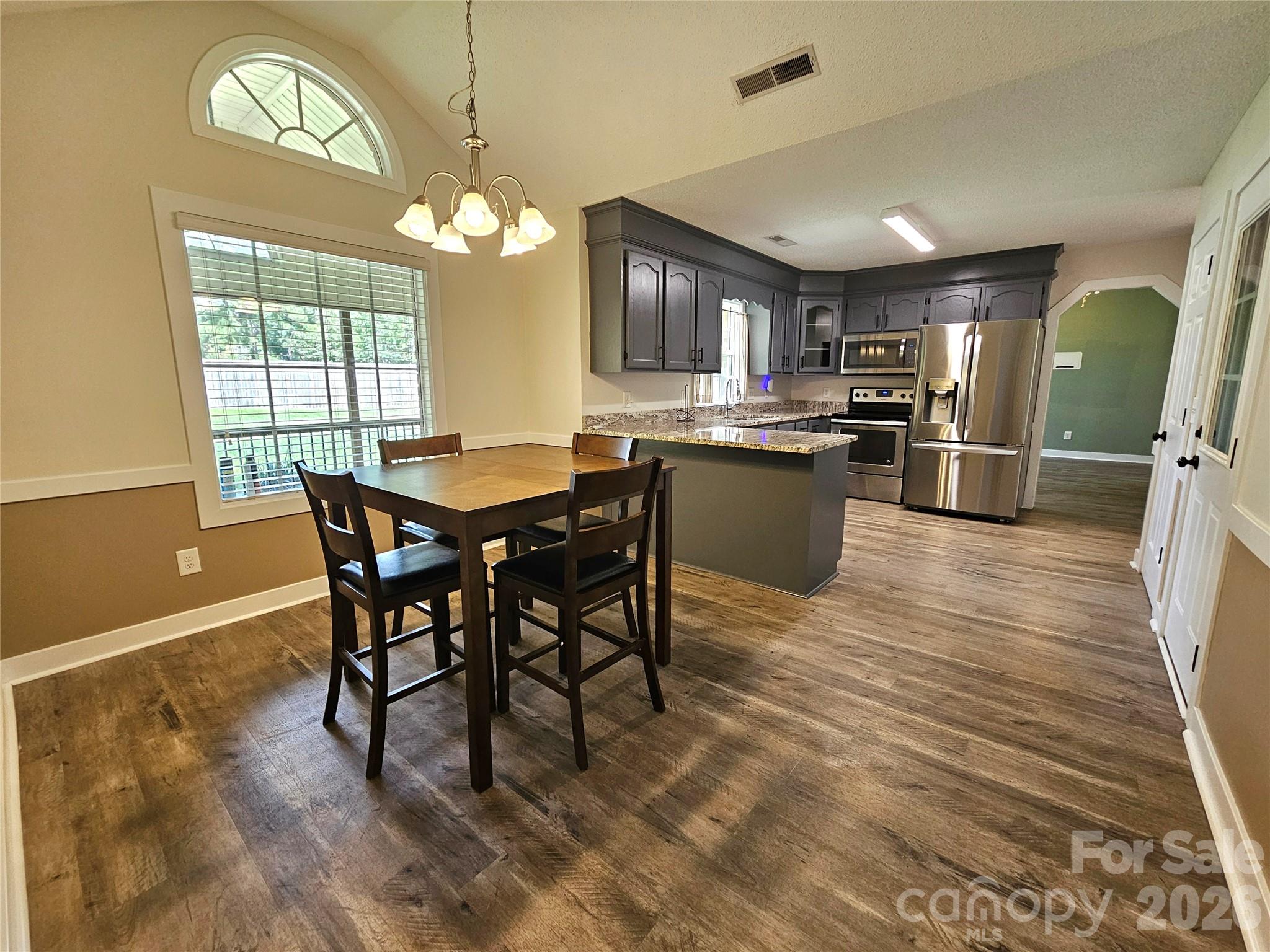 1035 Waterway Drive Property Photo 10