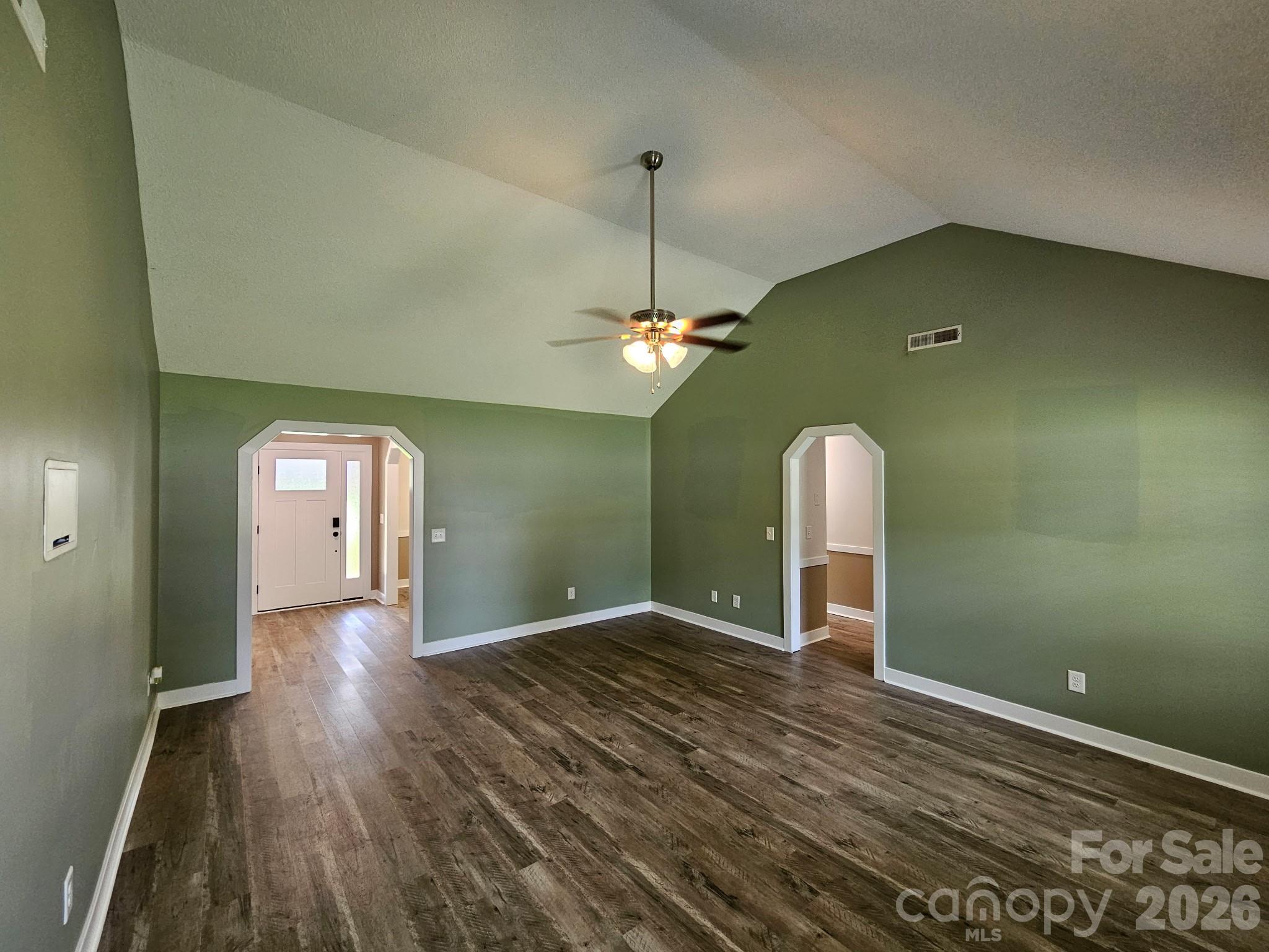 1035 Waterway Drive Property Photo 16
