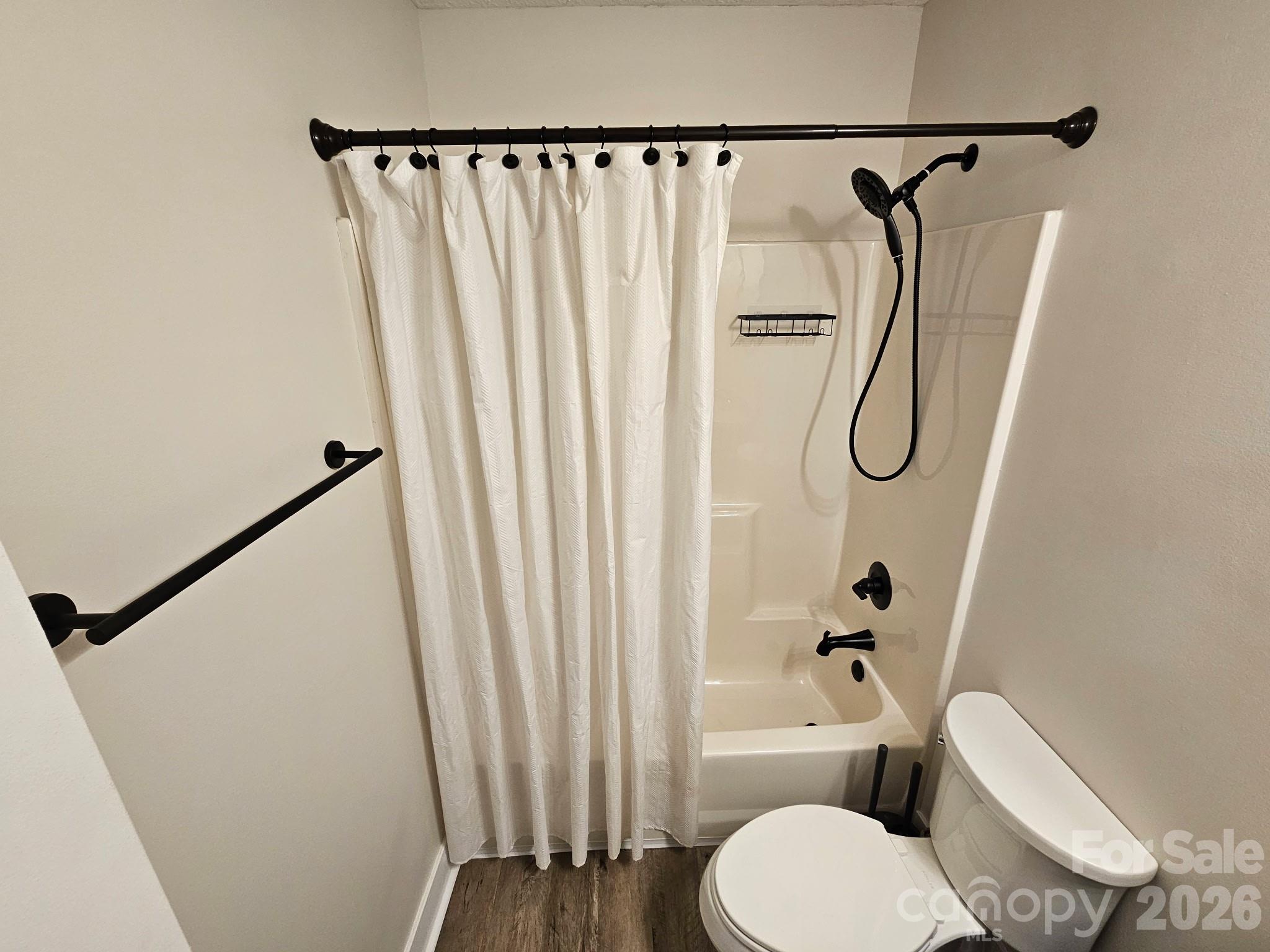 1035 Waterway Drive Property Photo 18
