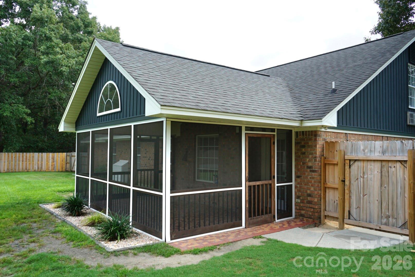 1035 Waterway Drive Property Photo 35