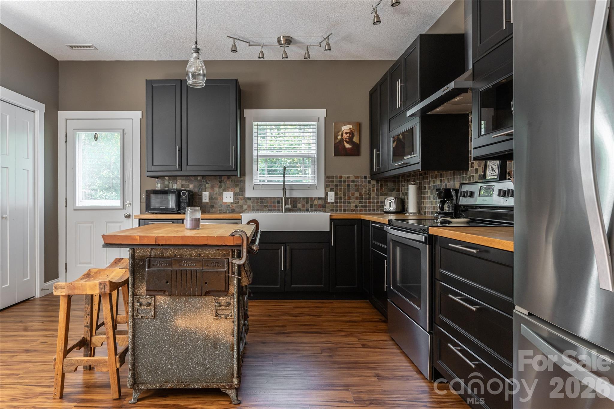 2 Mill Creek Loop Property Photo 3