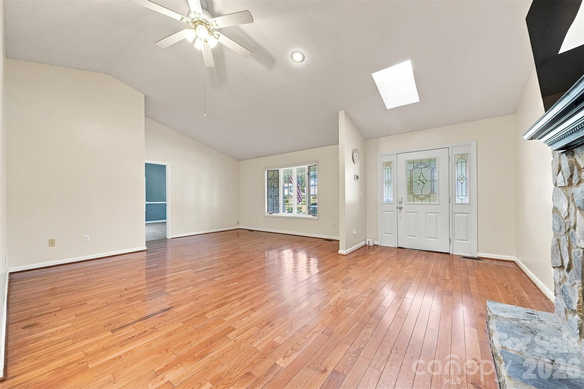 9 Daniel Circle Property Photo 4