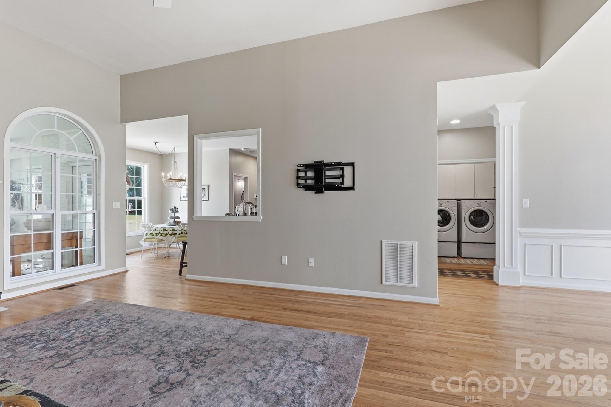 8025 Silver Maple Lane Property Photo 6