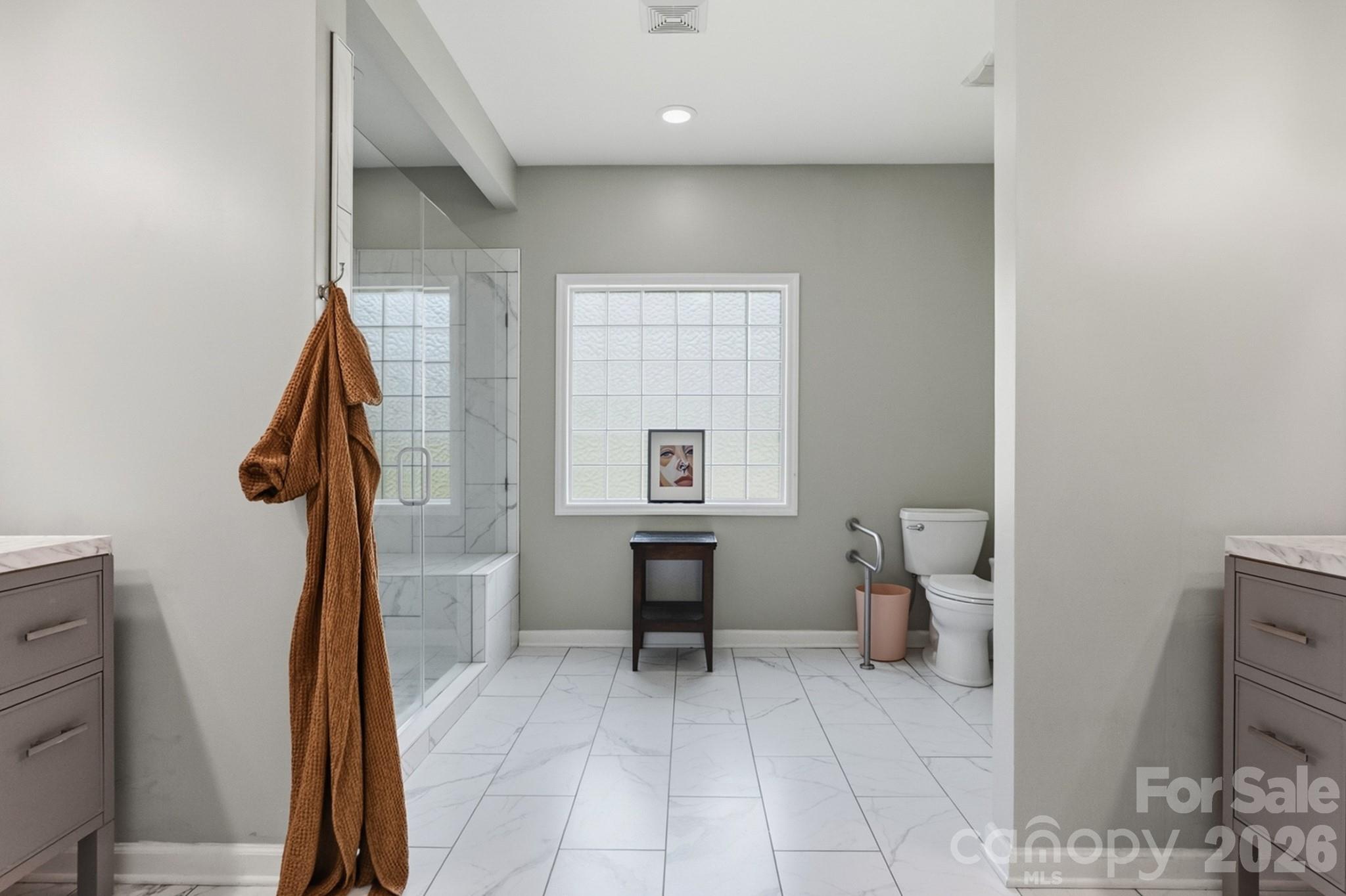 8025 Silver Maple Lane Property Photo 17