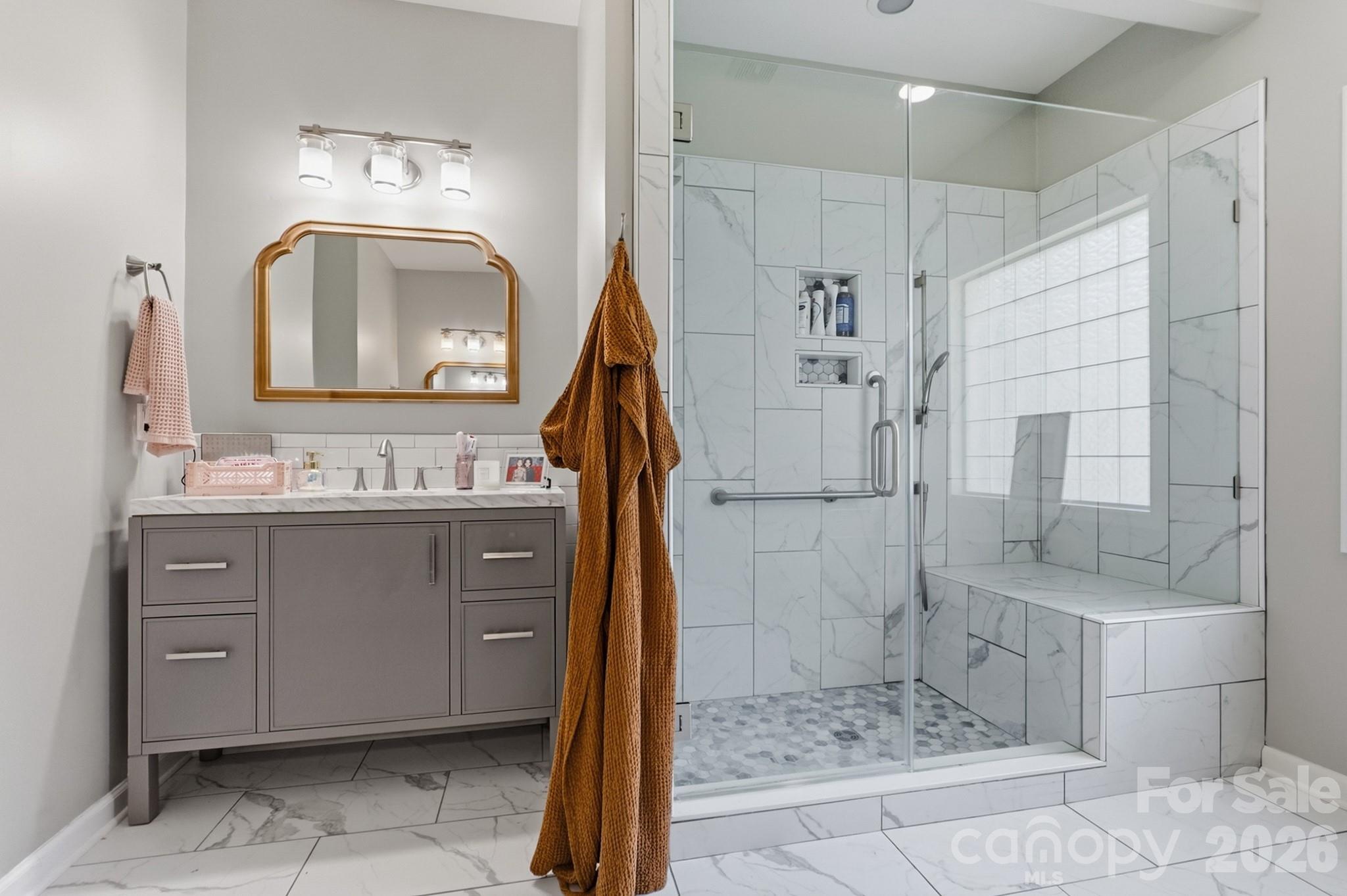 8025 Silver Maple Lane Property Photo 18