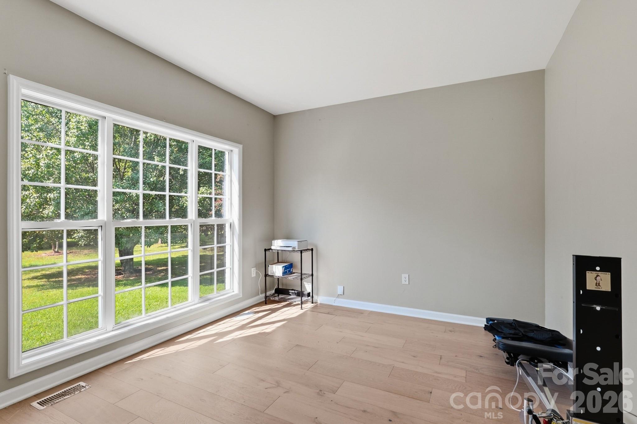 8025 Silver Maple Lane Property Photo 20