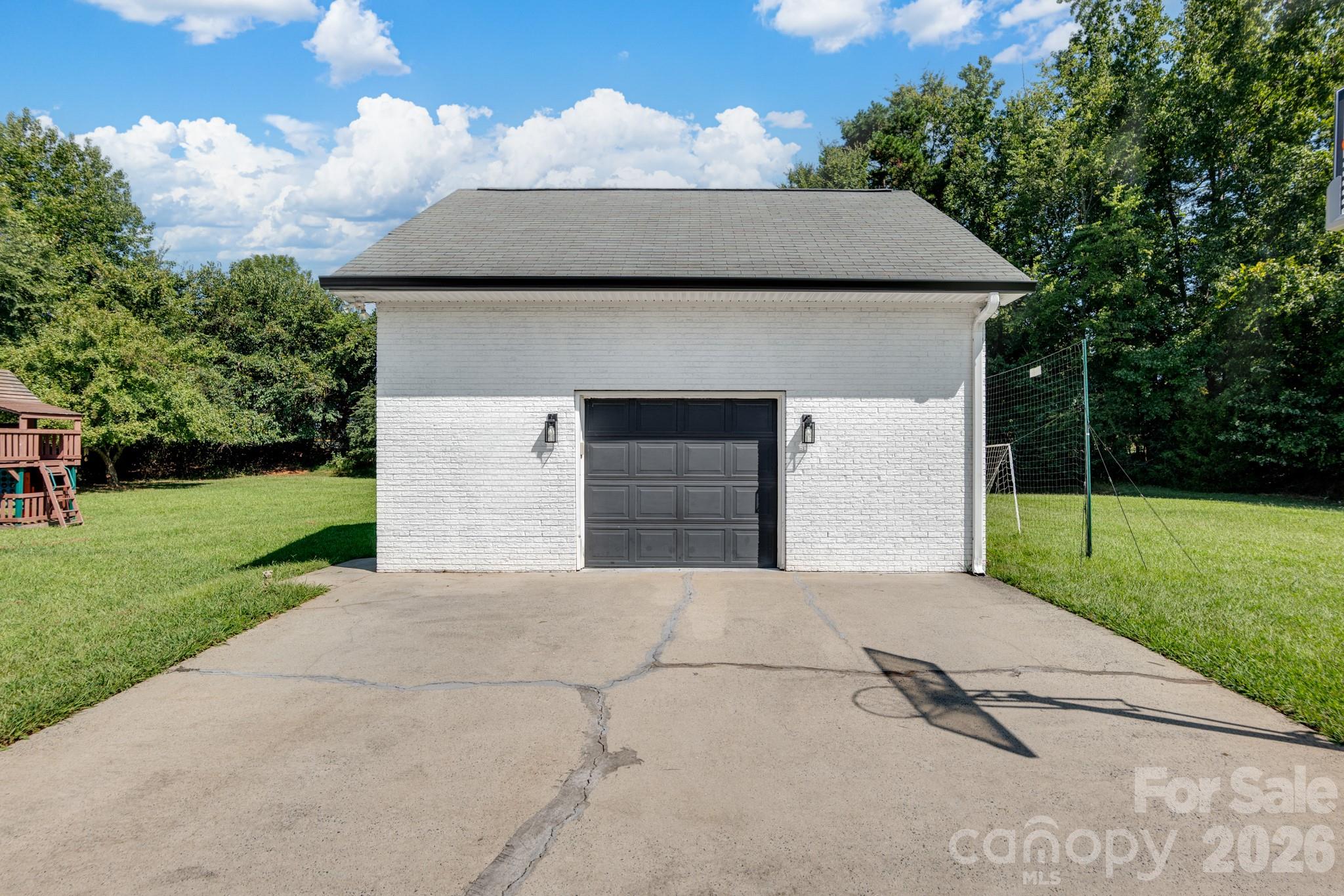 8025 Silver Maple Lane Property Photo 33