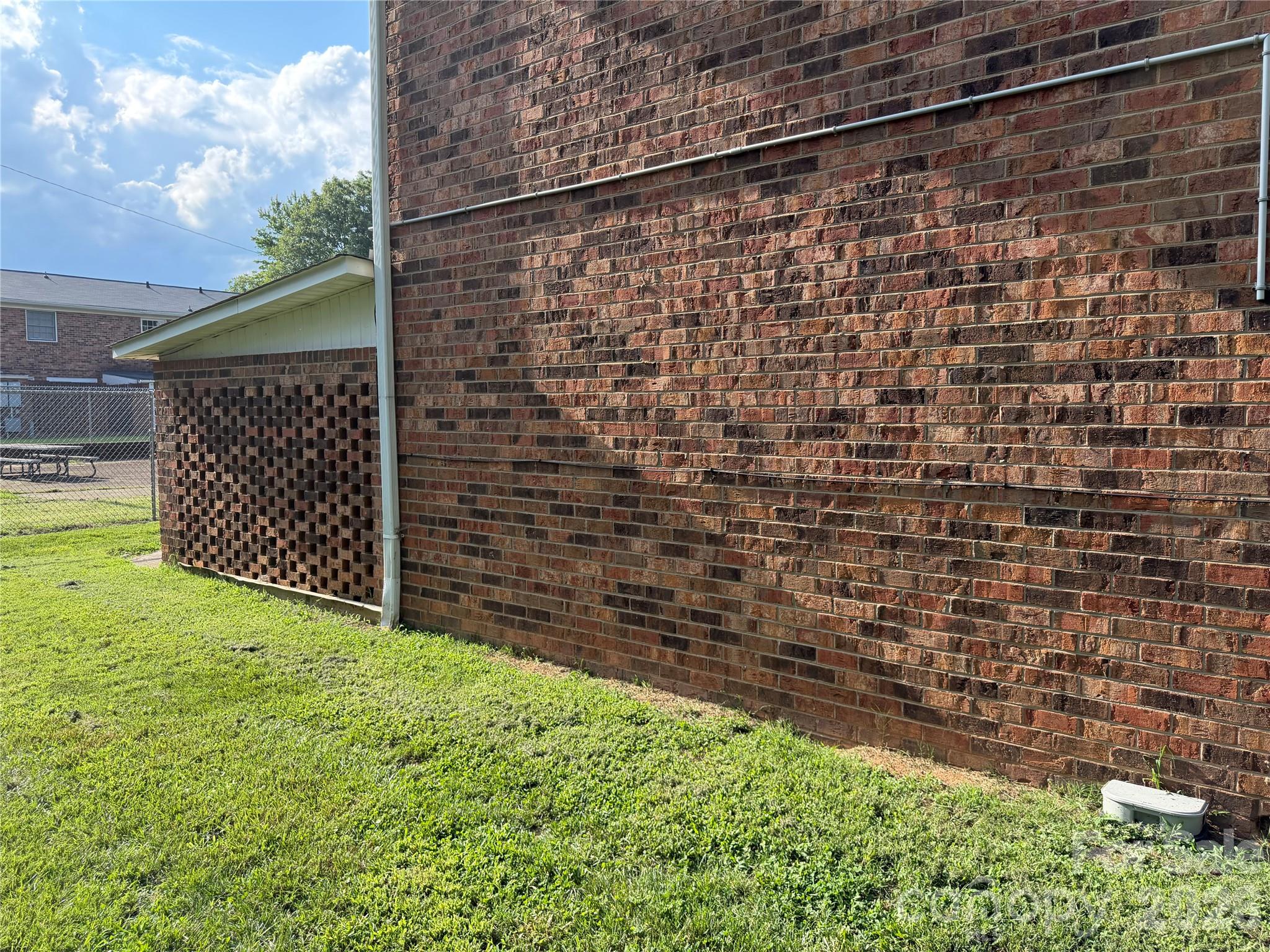 155 Nw 17th Street F1 Property Photo 2
