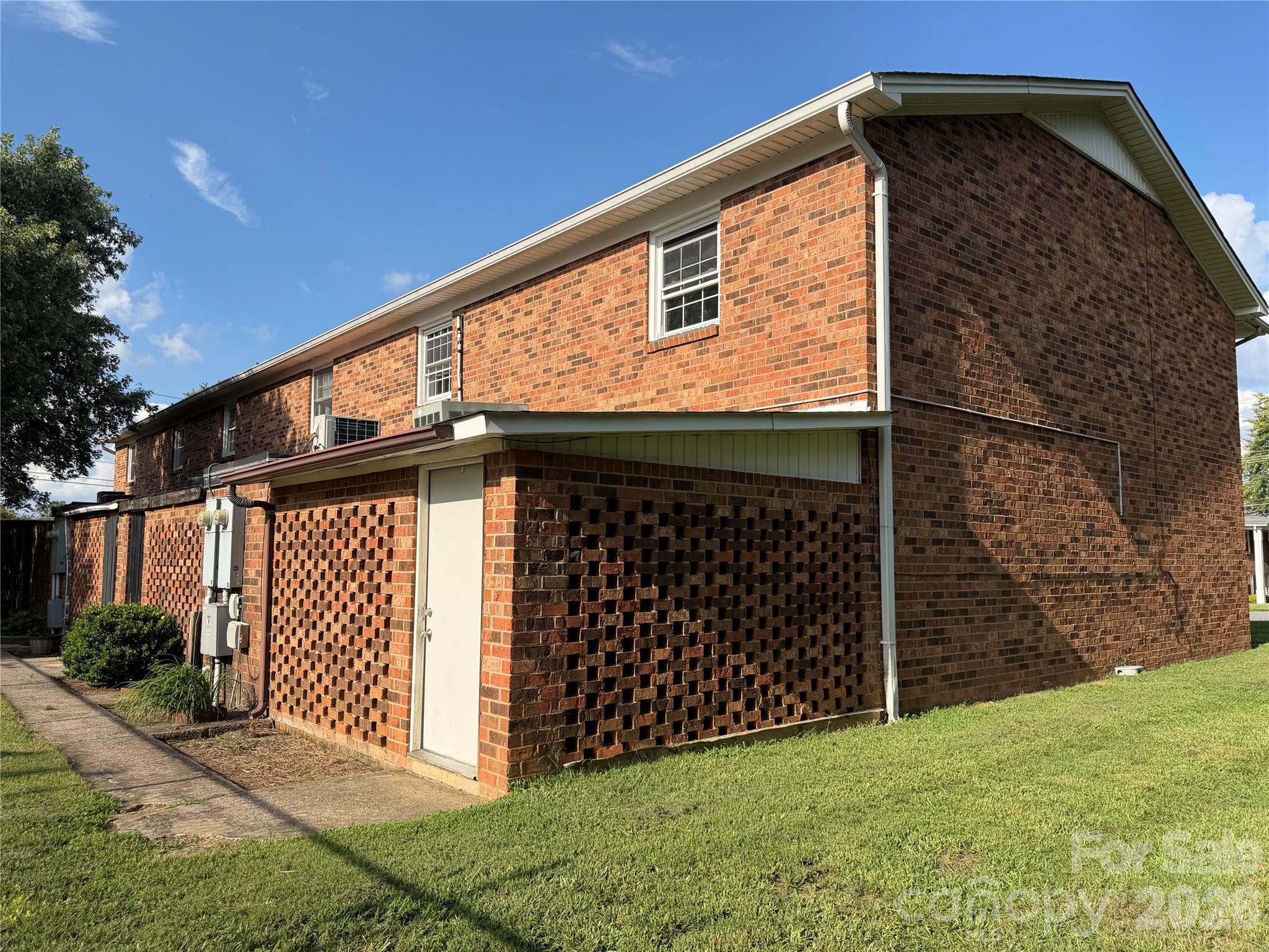 155 Nw 17th Street F1 Property Photo 3