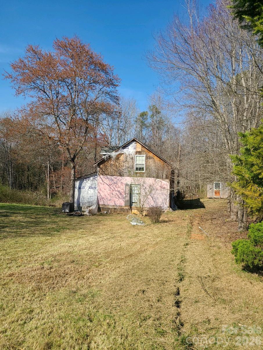 128 Steep Lane Property Photo 1