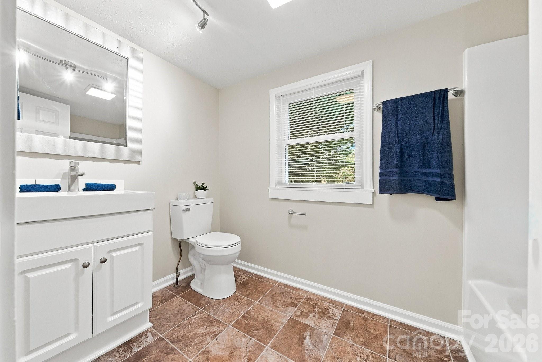 8 Crescent Street Property Photo 7
