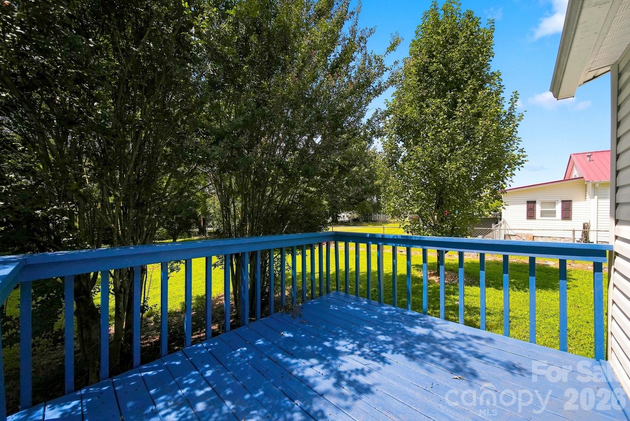 8 Crescent Street Property Photo 19