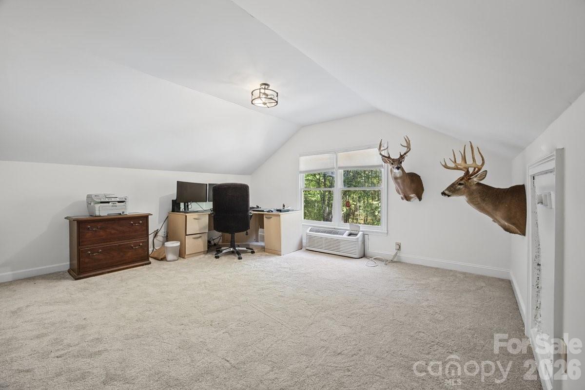 2703 Blythe Road Property Photo 20