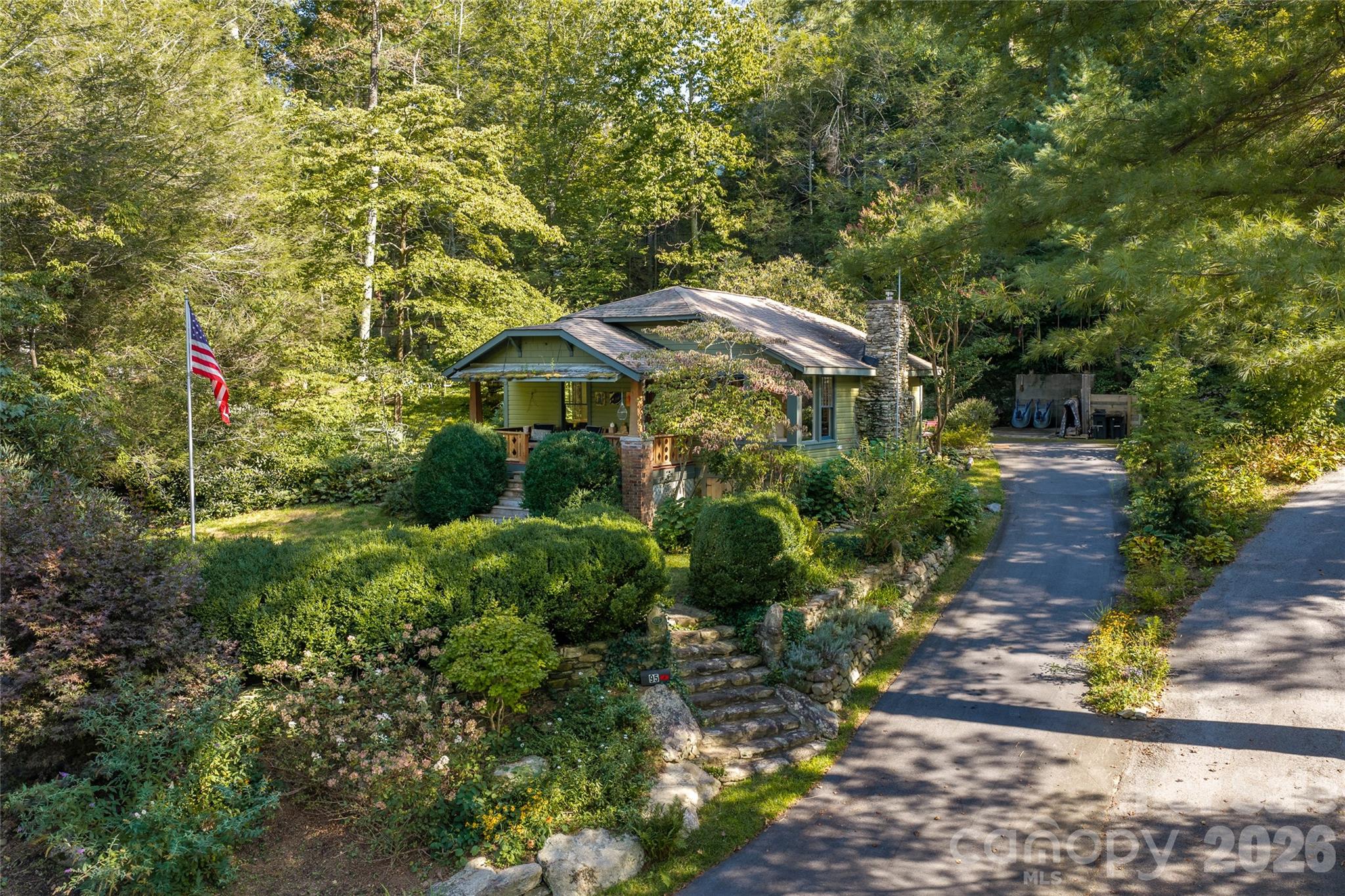 95 Chestnut Hill Loop Road