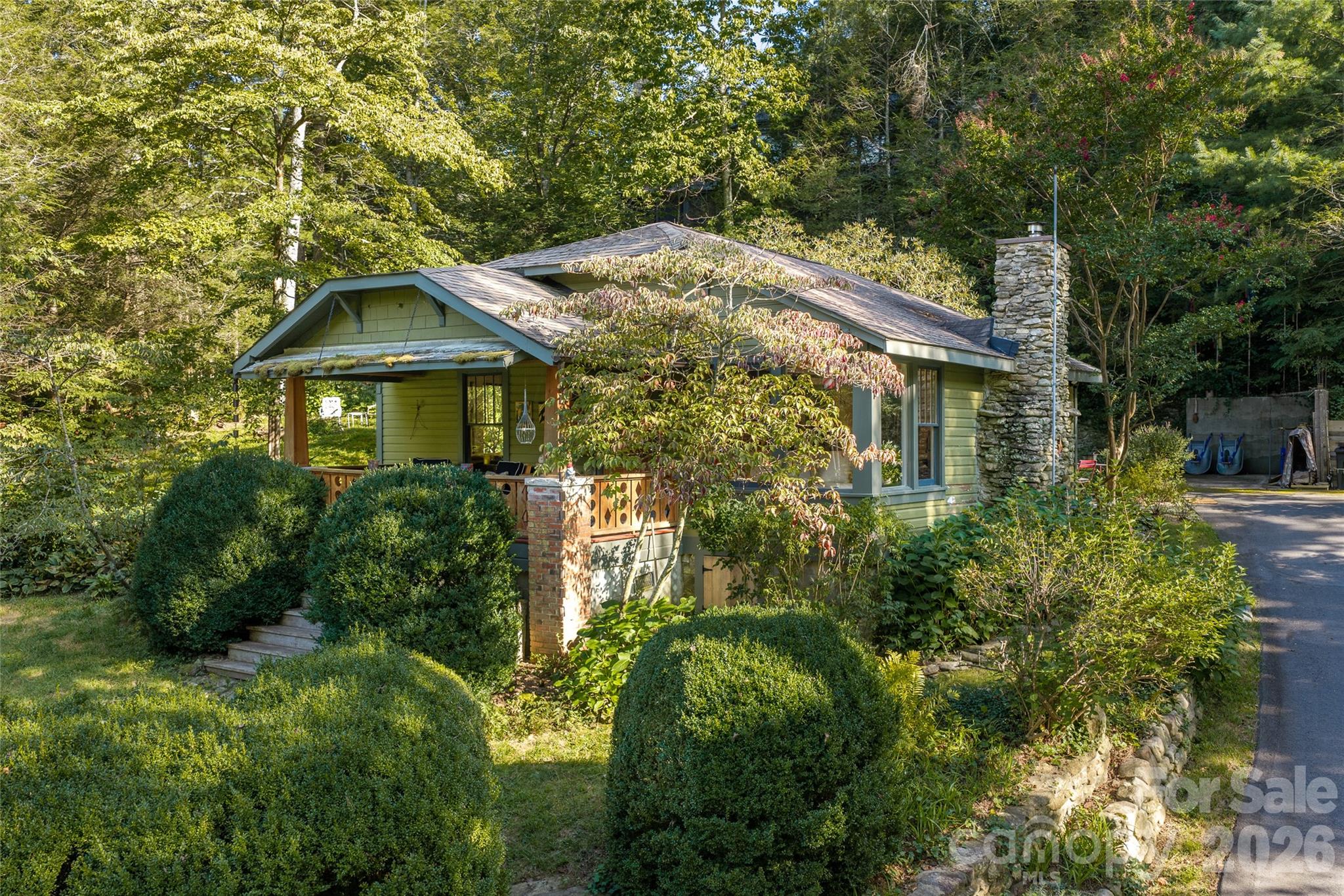95 Chestnut Hill Loop Road Property Photo 1