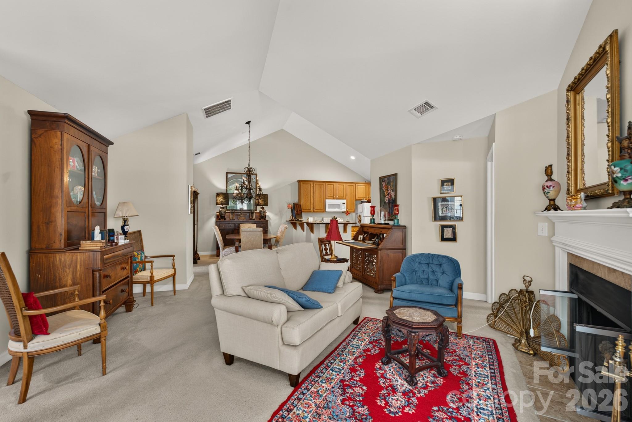 232 Lone Oak Circle Property Photo 5