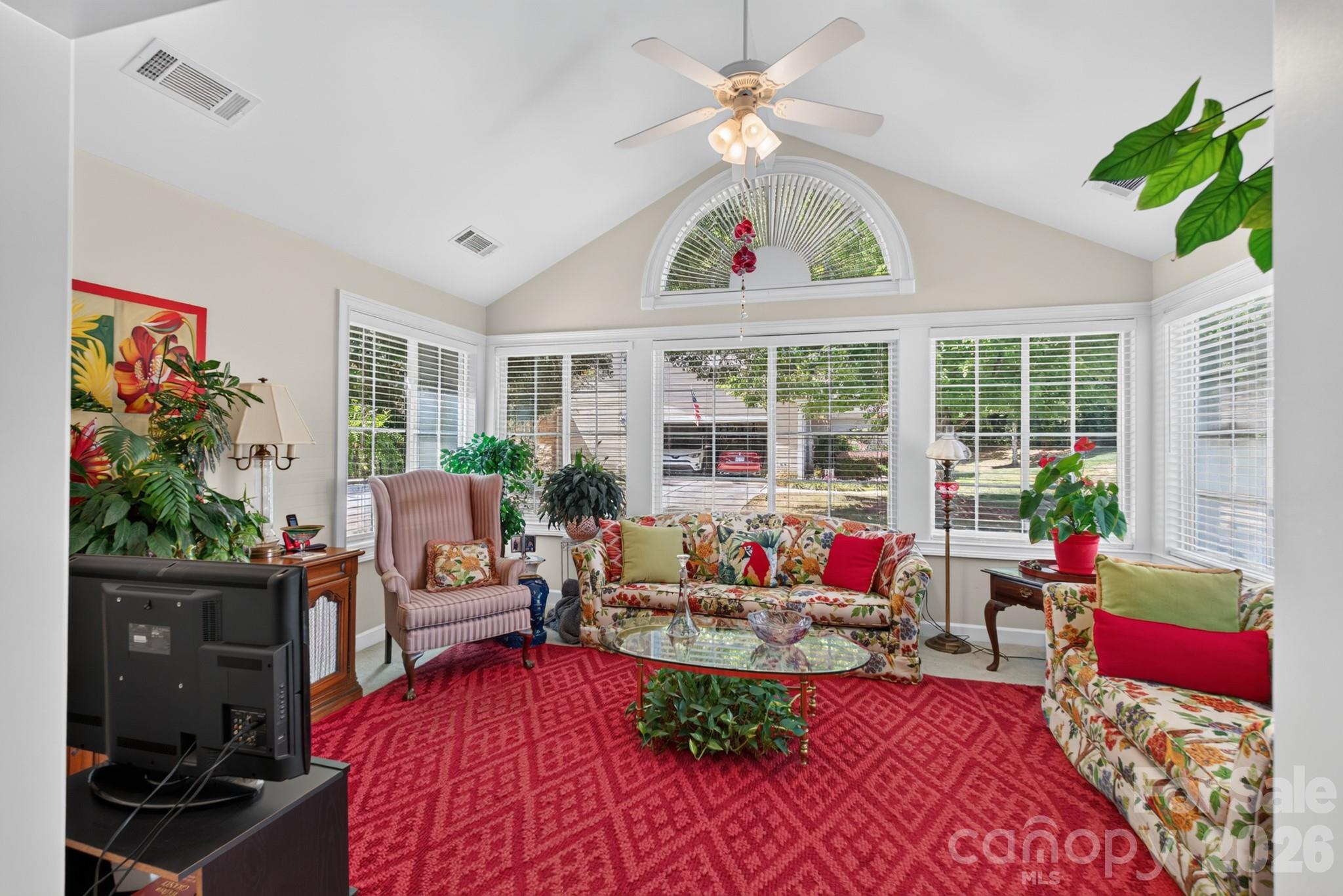 232 Lone Oak Circle Property Photo 8