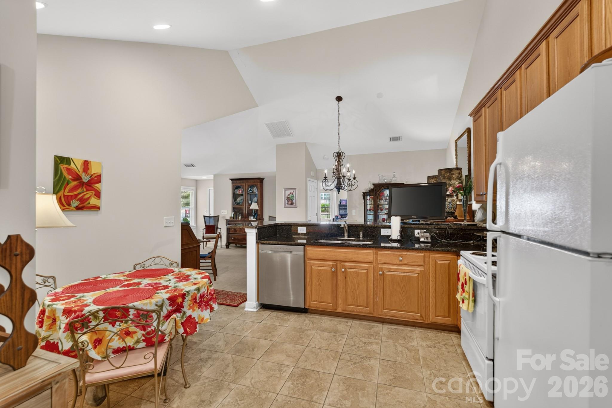 232 Lone Oak Circle Property Photo 14