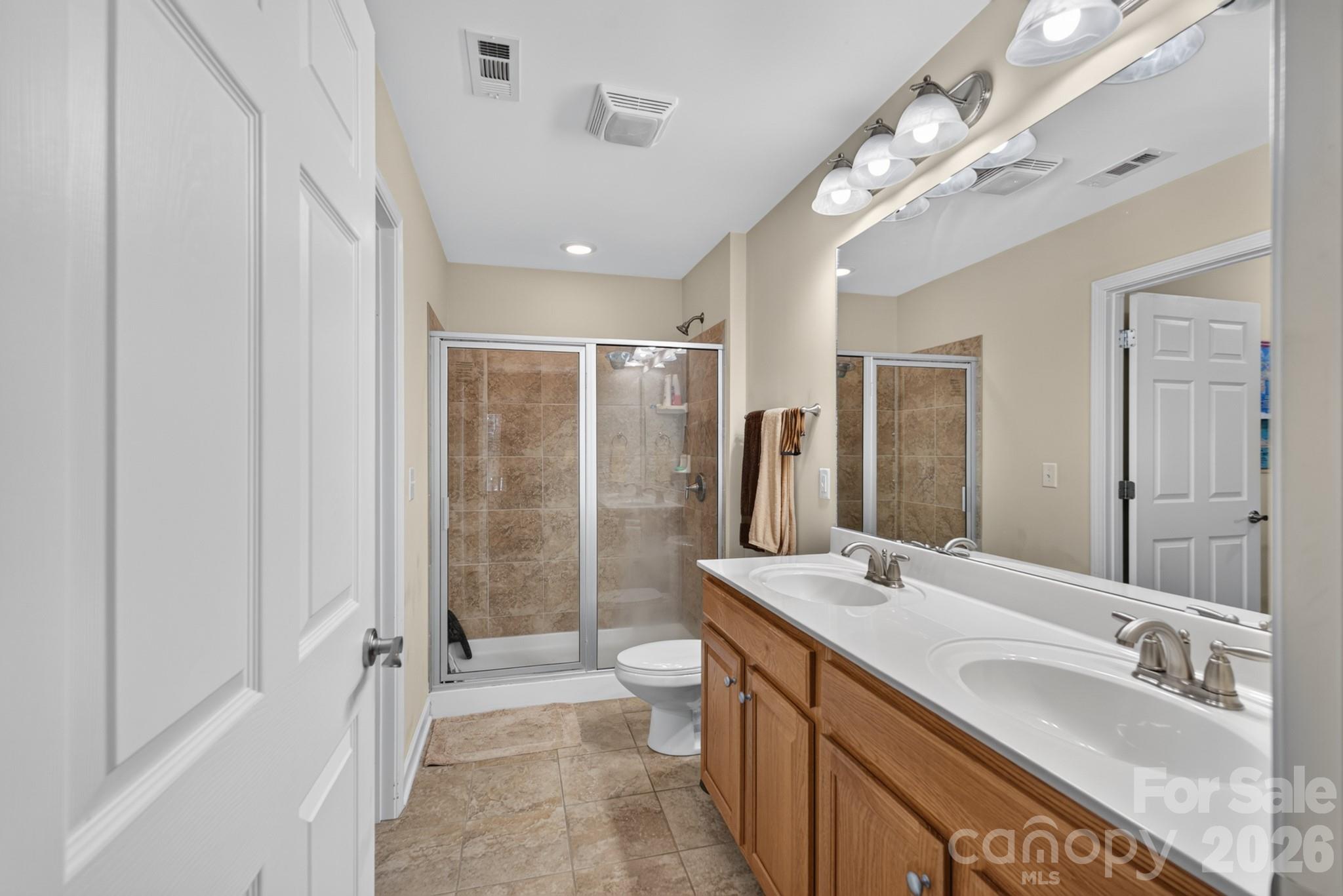 232 Lone Oak Circle Property Photo 20