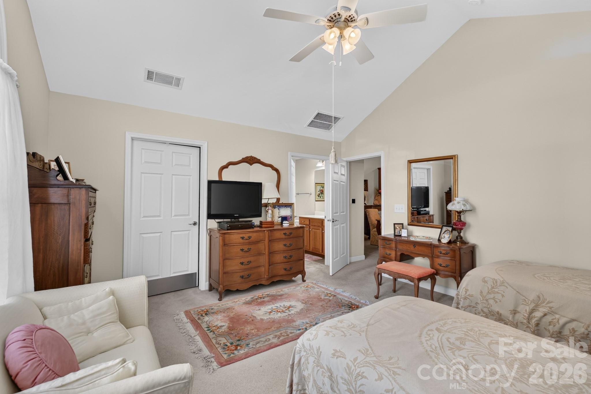 232 Lone Oak Circle Property Photo 24
