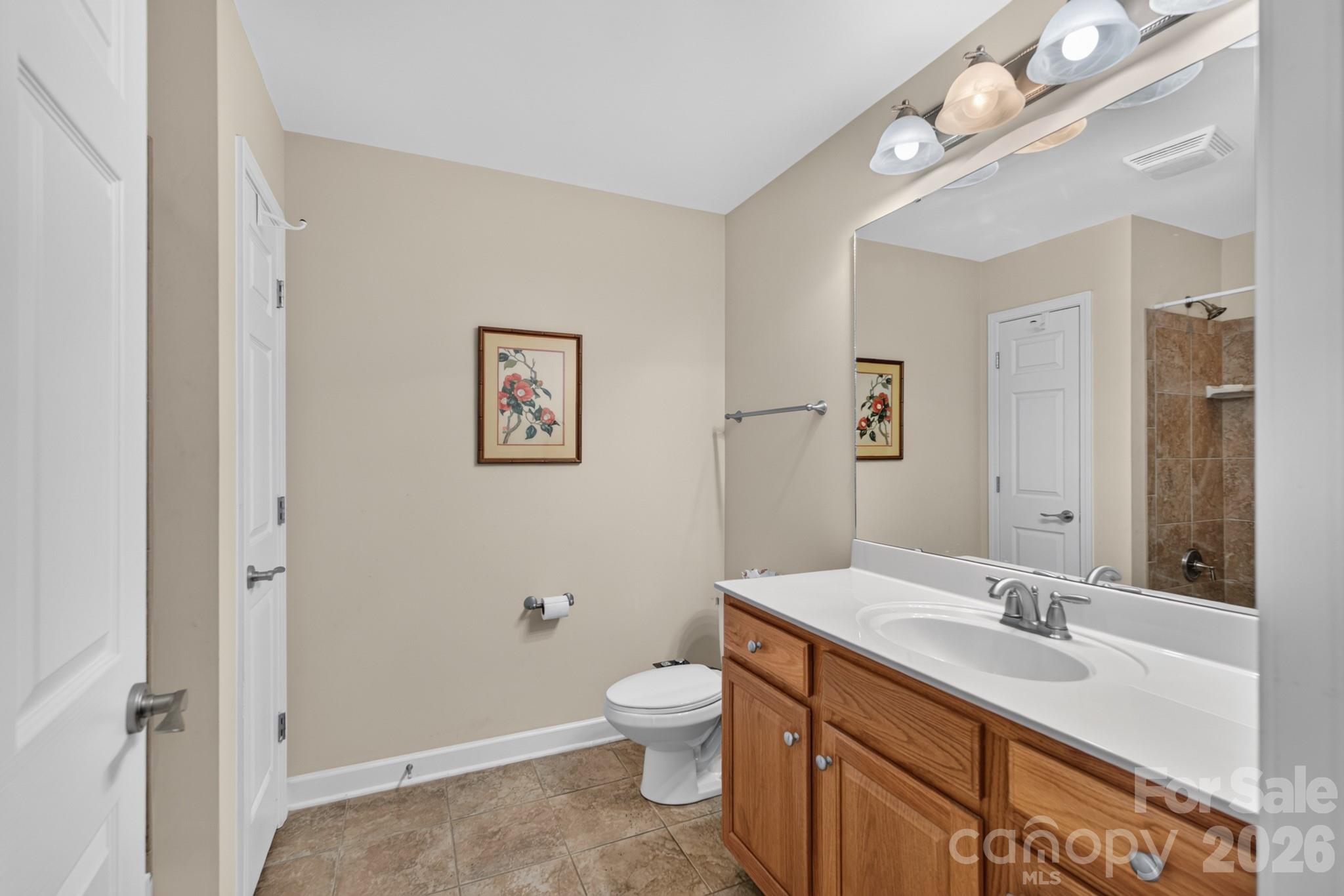 232 Lone Oak Circle Property Photo 25