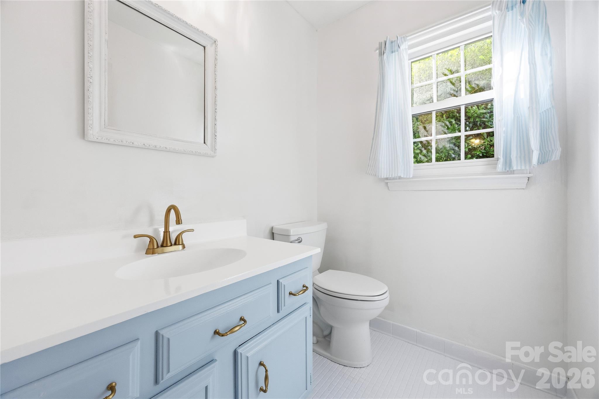 2221 Hamilton Mill Road Property Photo 8