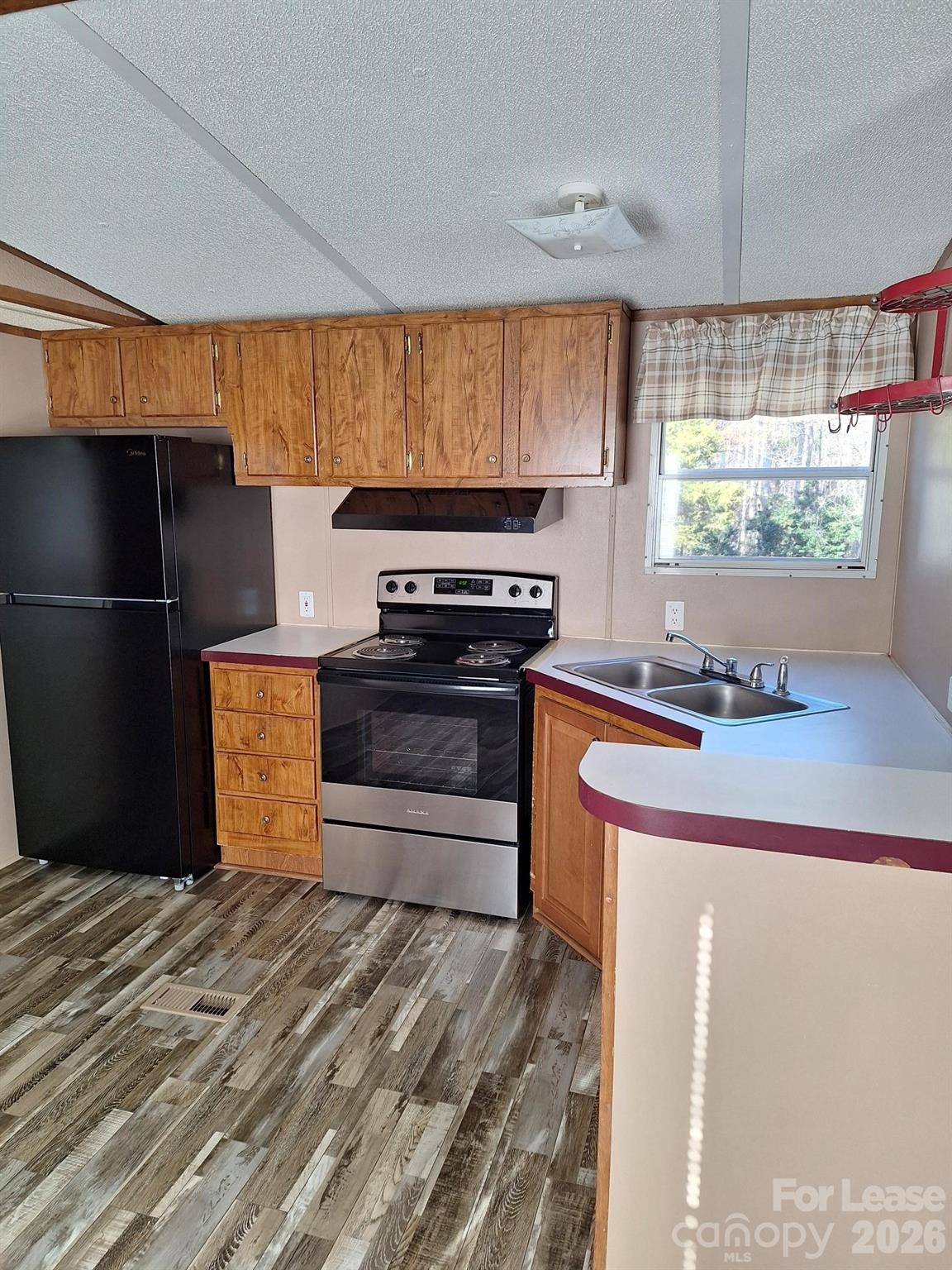 683 Loblolly Trail Property Photo 3