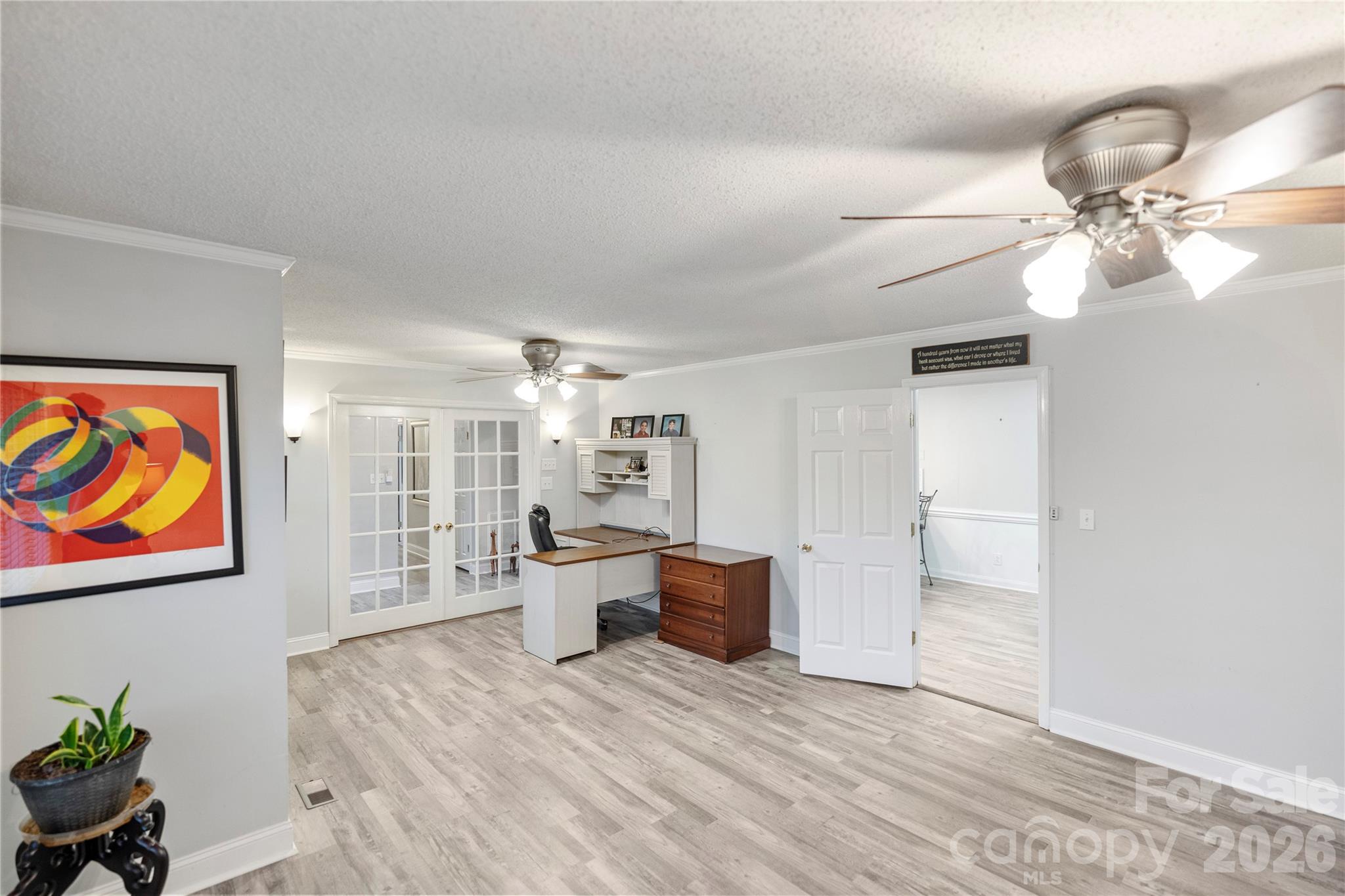 2524 Griffith Road Property Photo 5