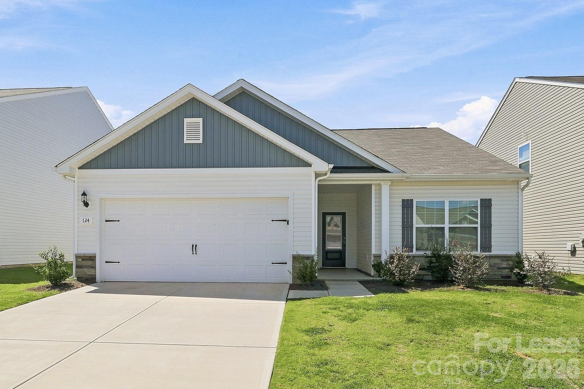 124 Lightning Drive Property Photo 1