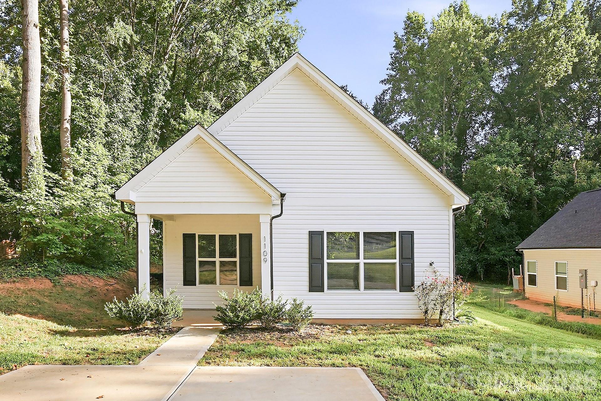 1109 Goldsboro Avenue Property Photo 1