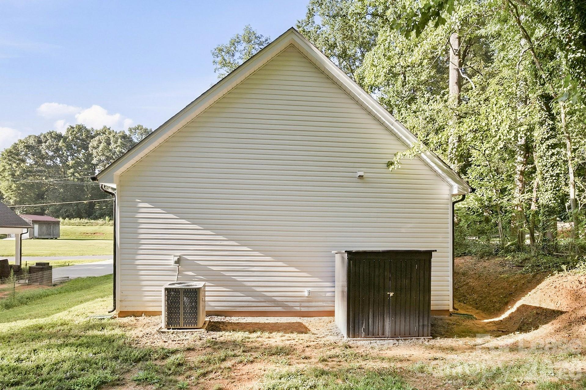 1109 Goldsboro Avenue Property Photo 15