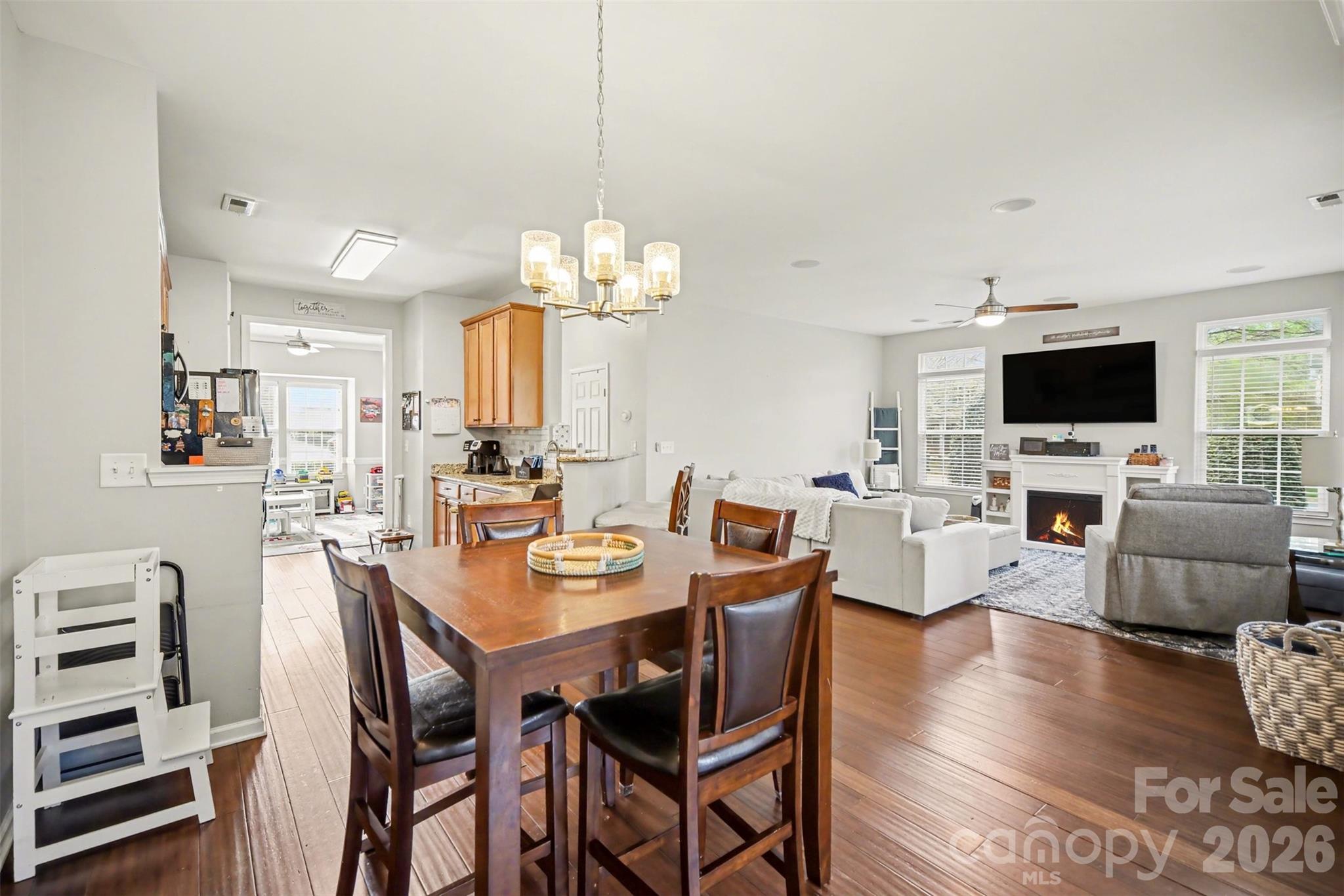 5705 Mossdale Lane Property Photo 8
