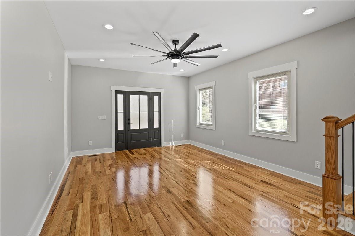 543 30th Avenue Property Photo 5