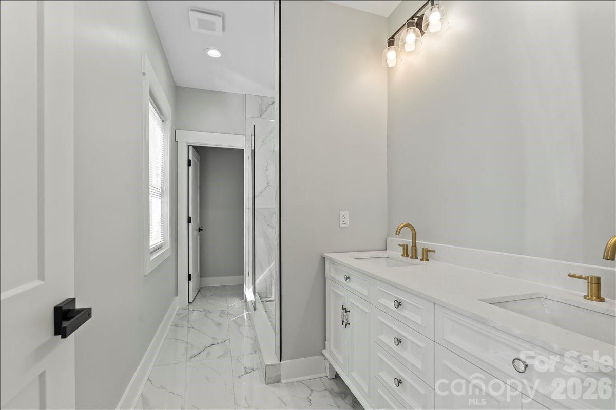 543 30th Avenue Property Photo 15