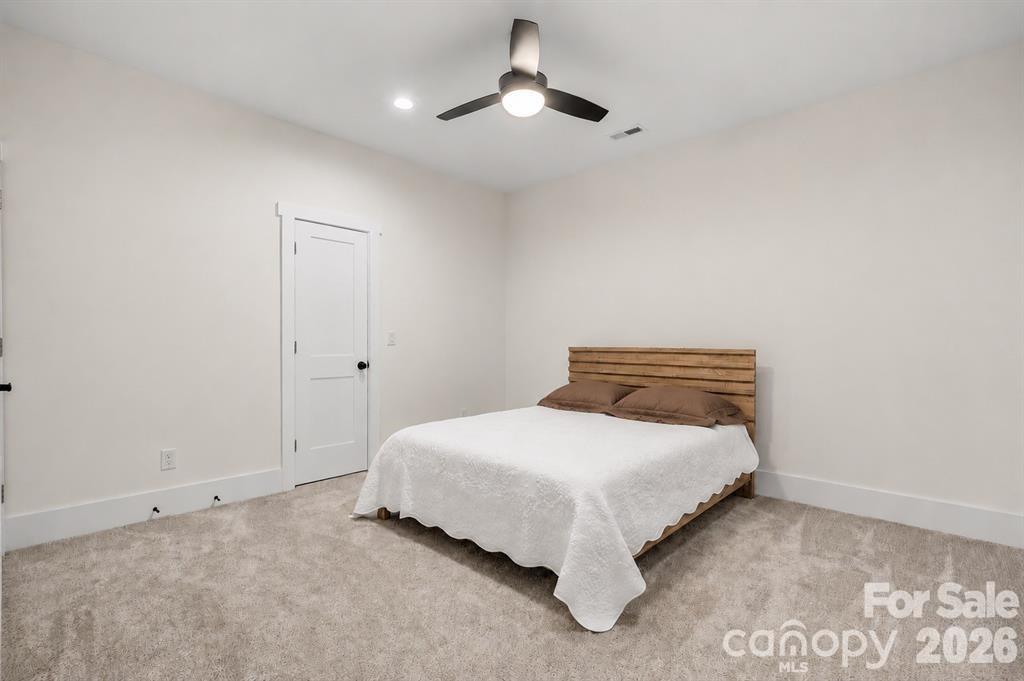 5046 Woodwinds Drive Property Photo 35