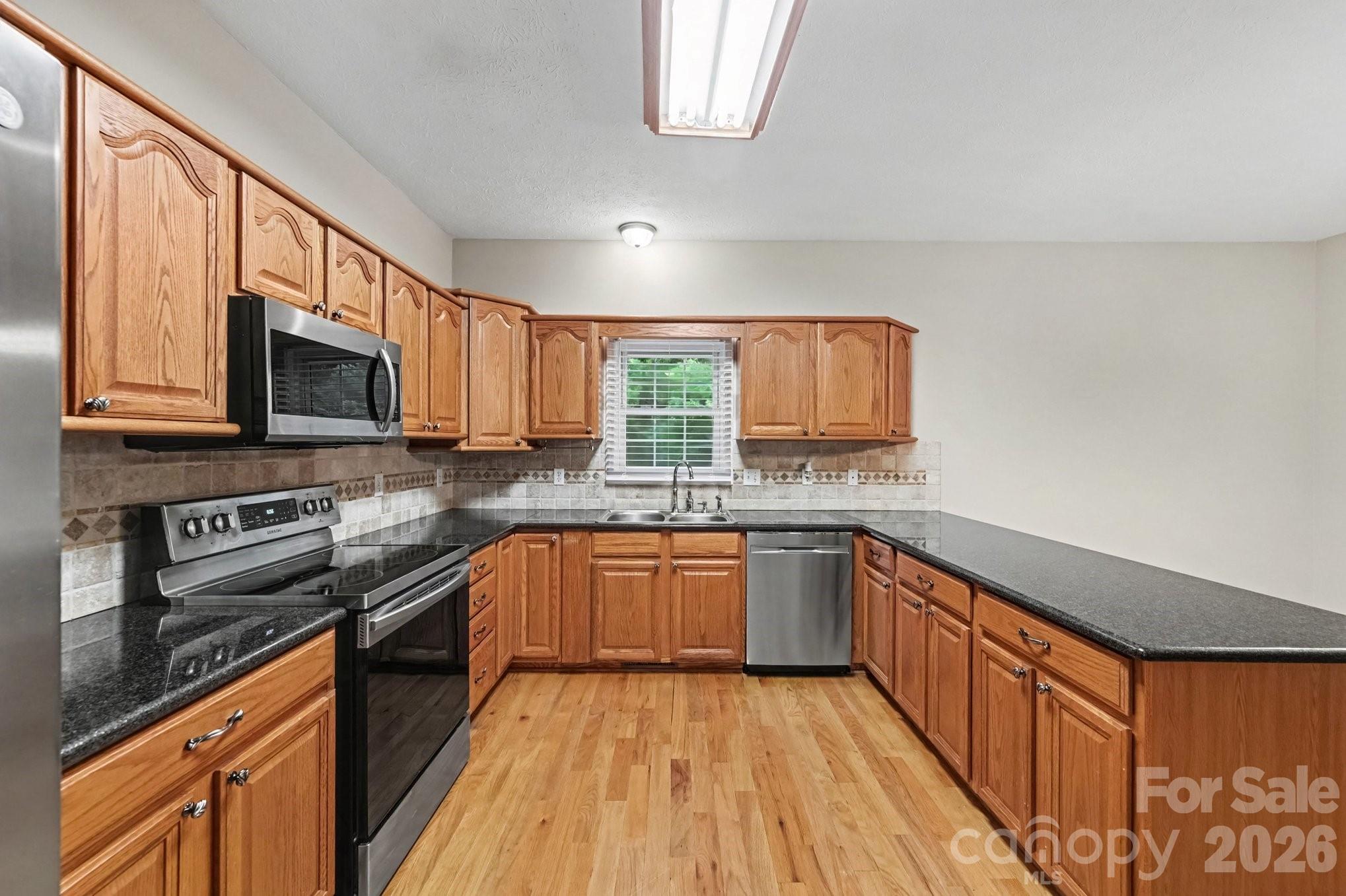 1703 Running Deer Drive Property Photo 6