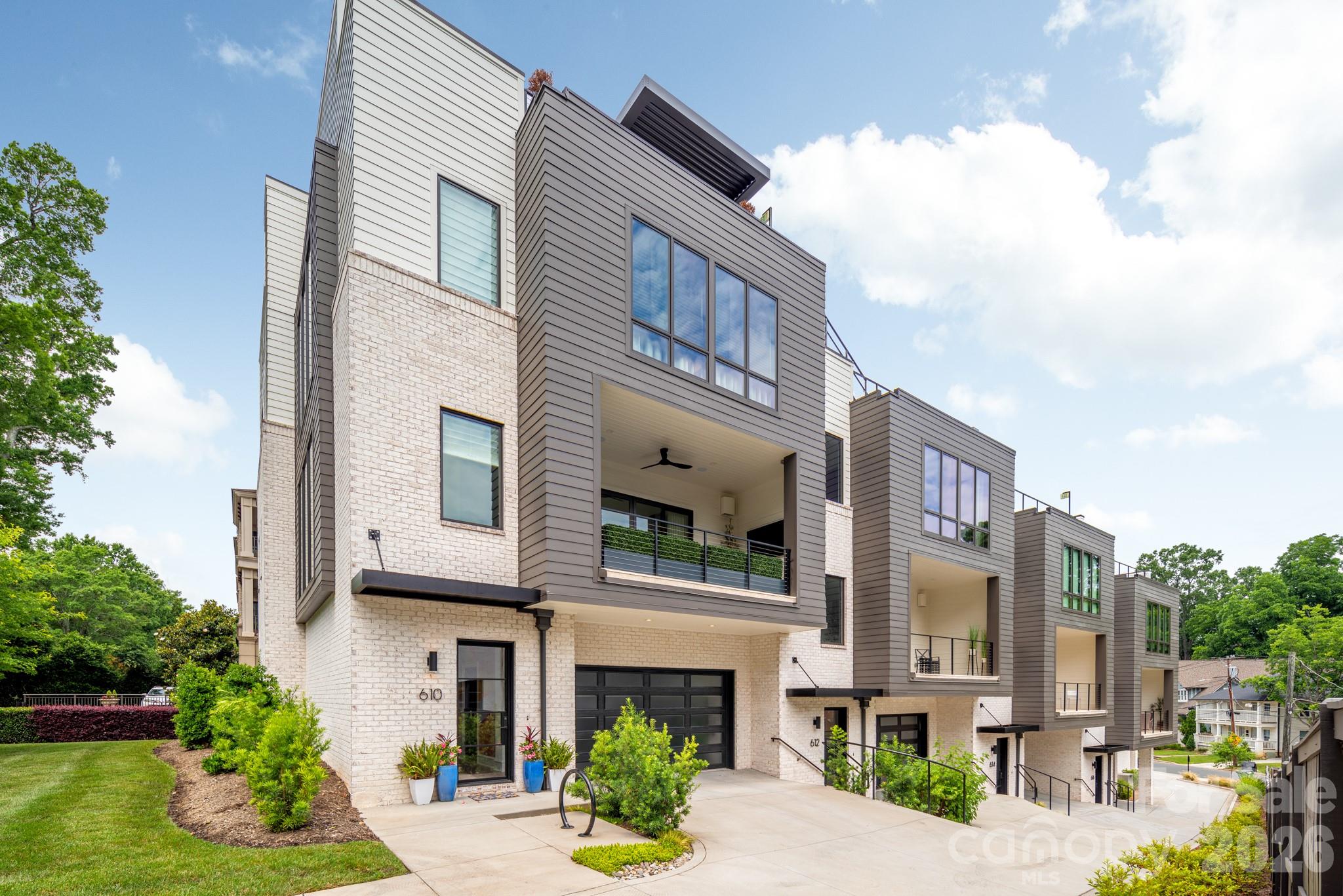 610 Queens Road Property Photo 1