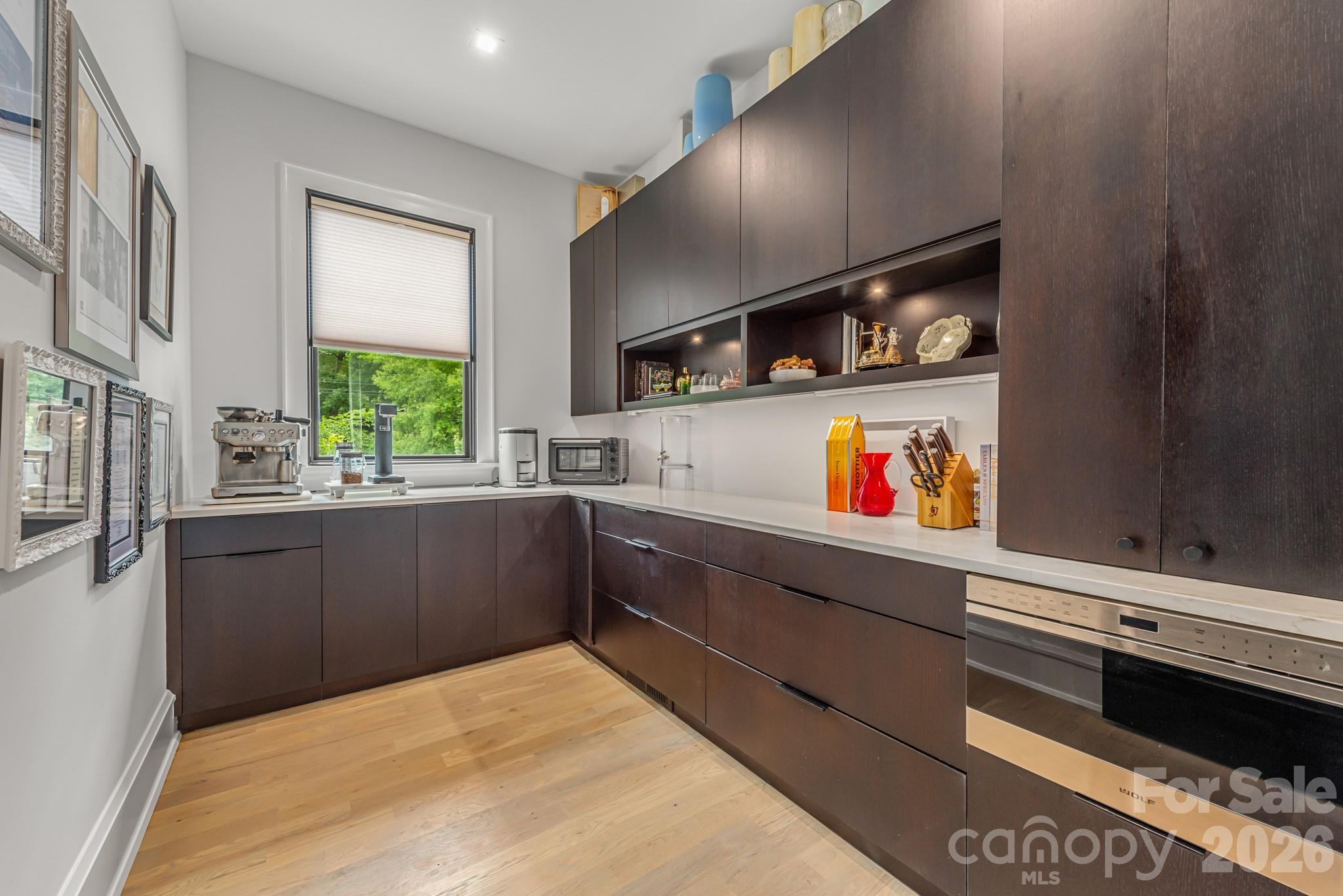 610 Queens Road Property Photo 17