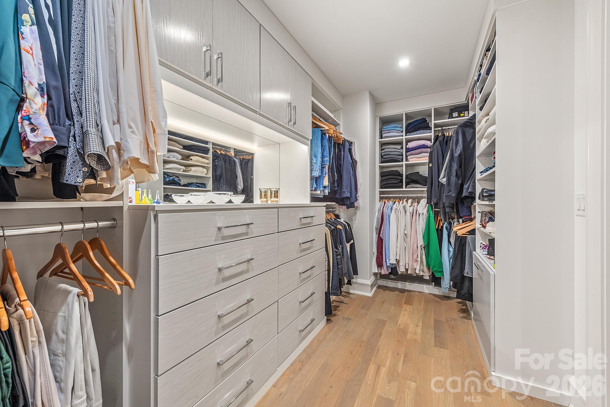 610 Queens Road Property Photo 33