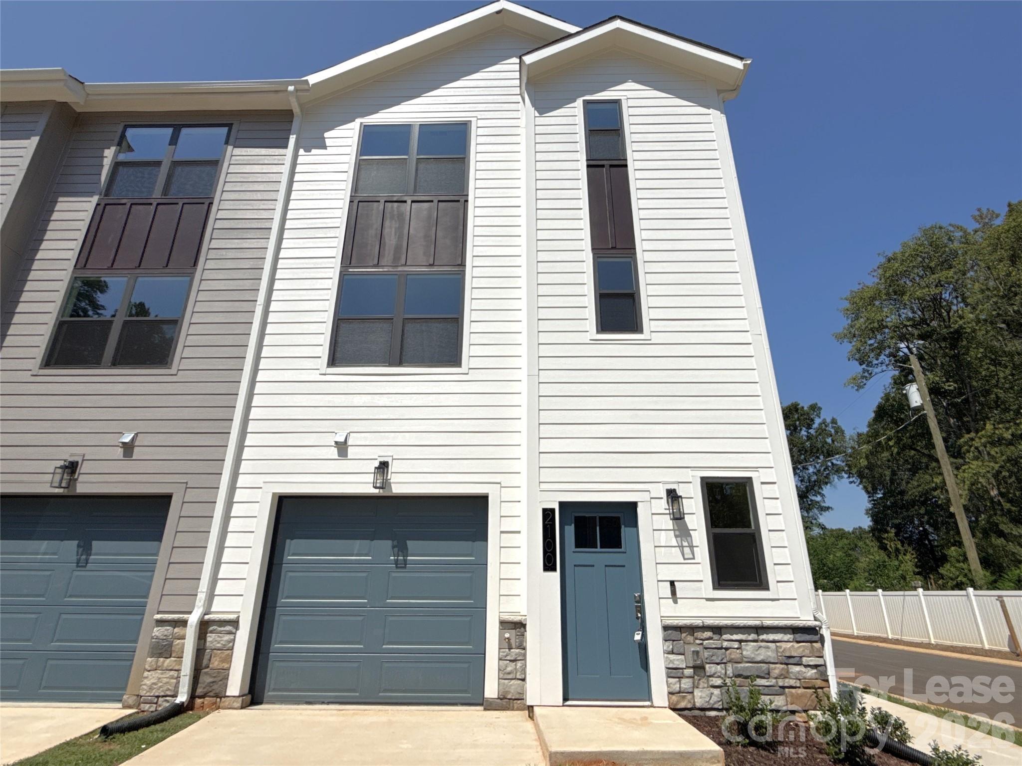 2100 Bombay Way Property Photo 1