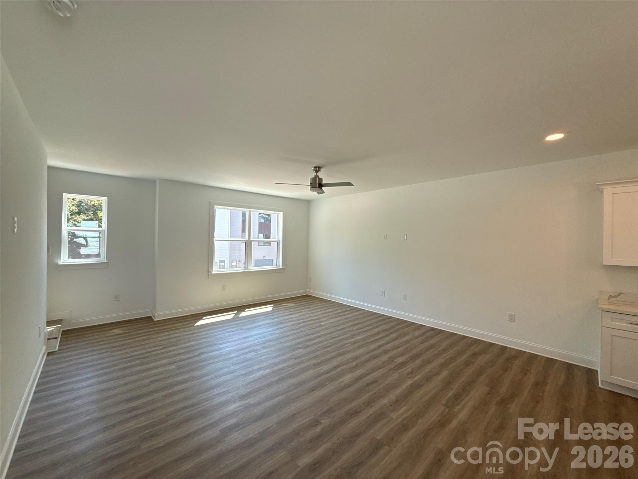 2100 Bombay Way Property Photo 6