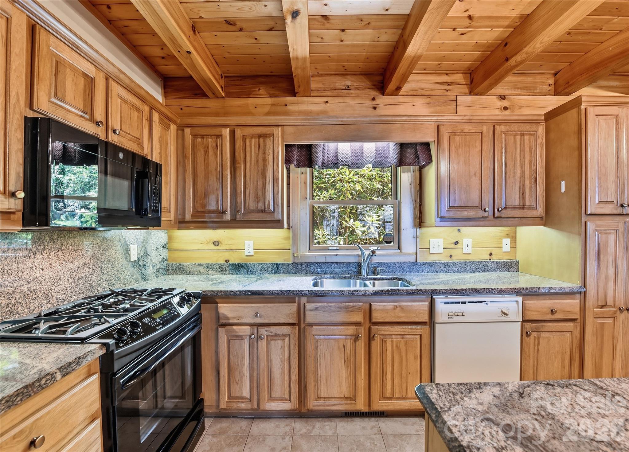 463 Walela Trail Property Photo 24
