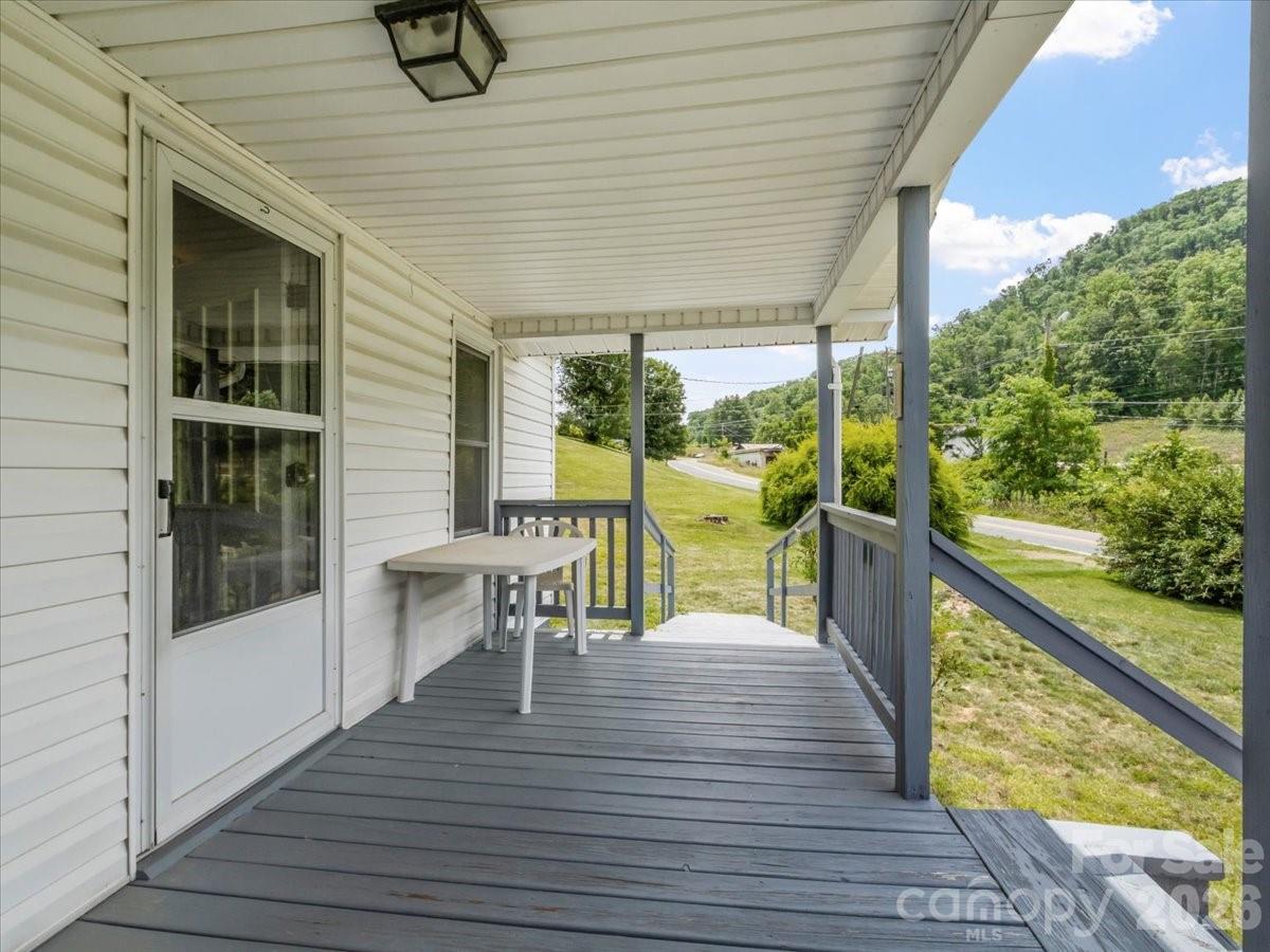 659 Newdale Church Road Property Photo 3