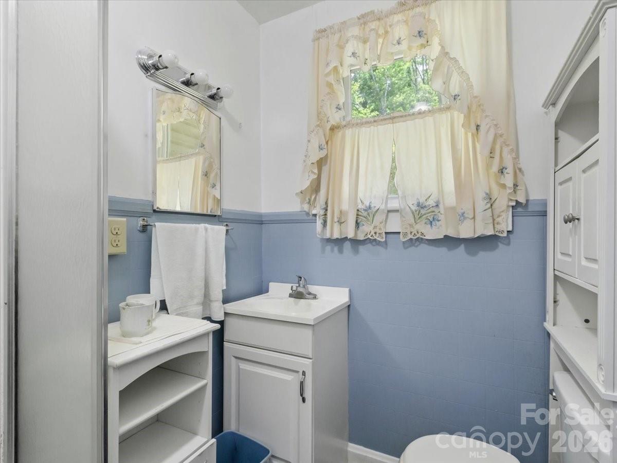 659 Newdale Church Road Property Photo 9