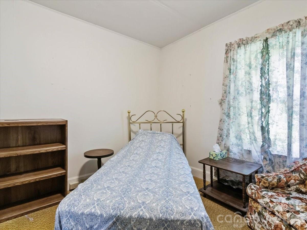 659 Newdale Church Road Property Photo 12