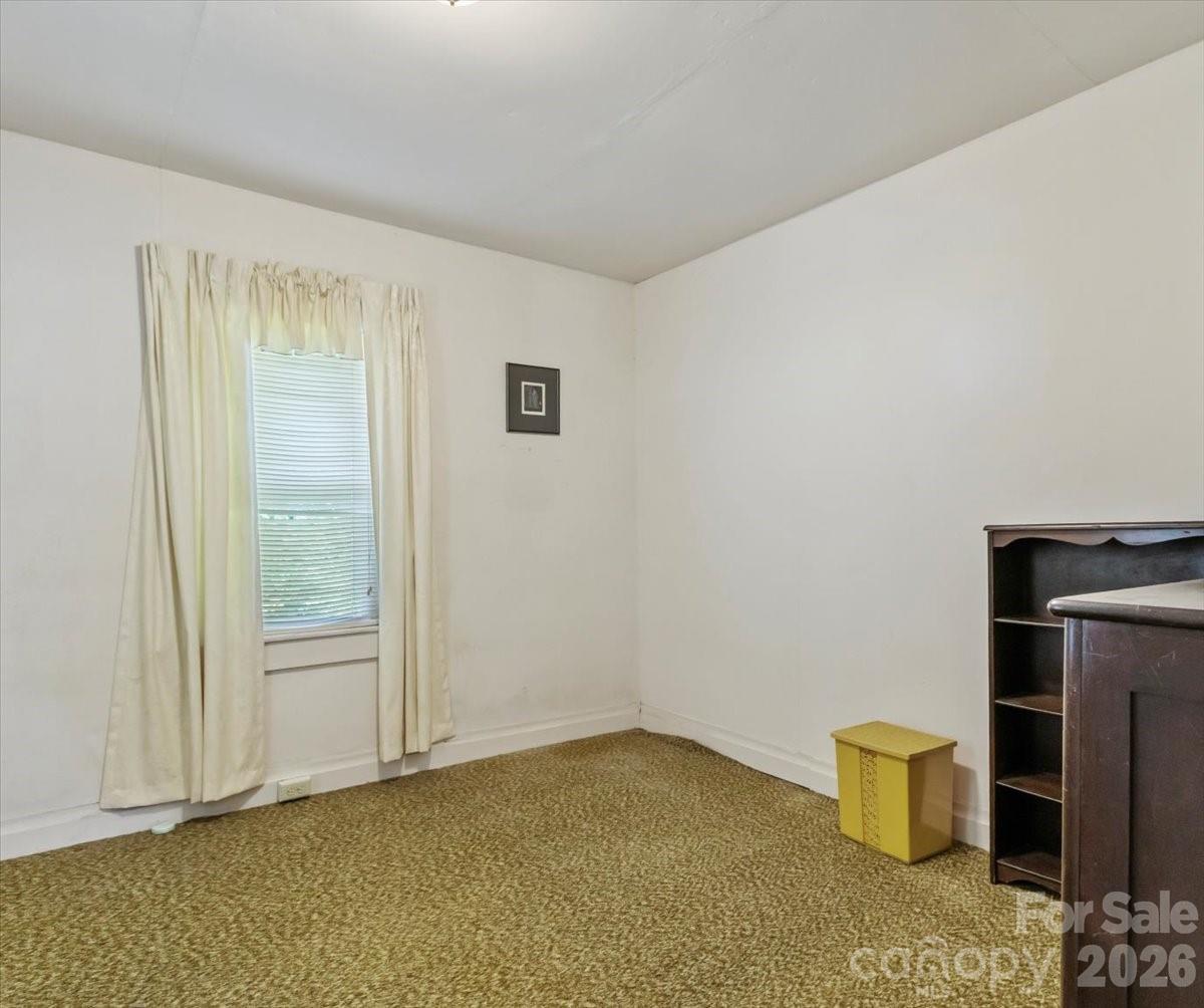 659 Newdale Church Road Property Photo 14