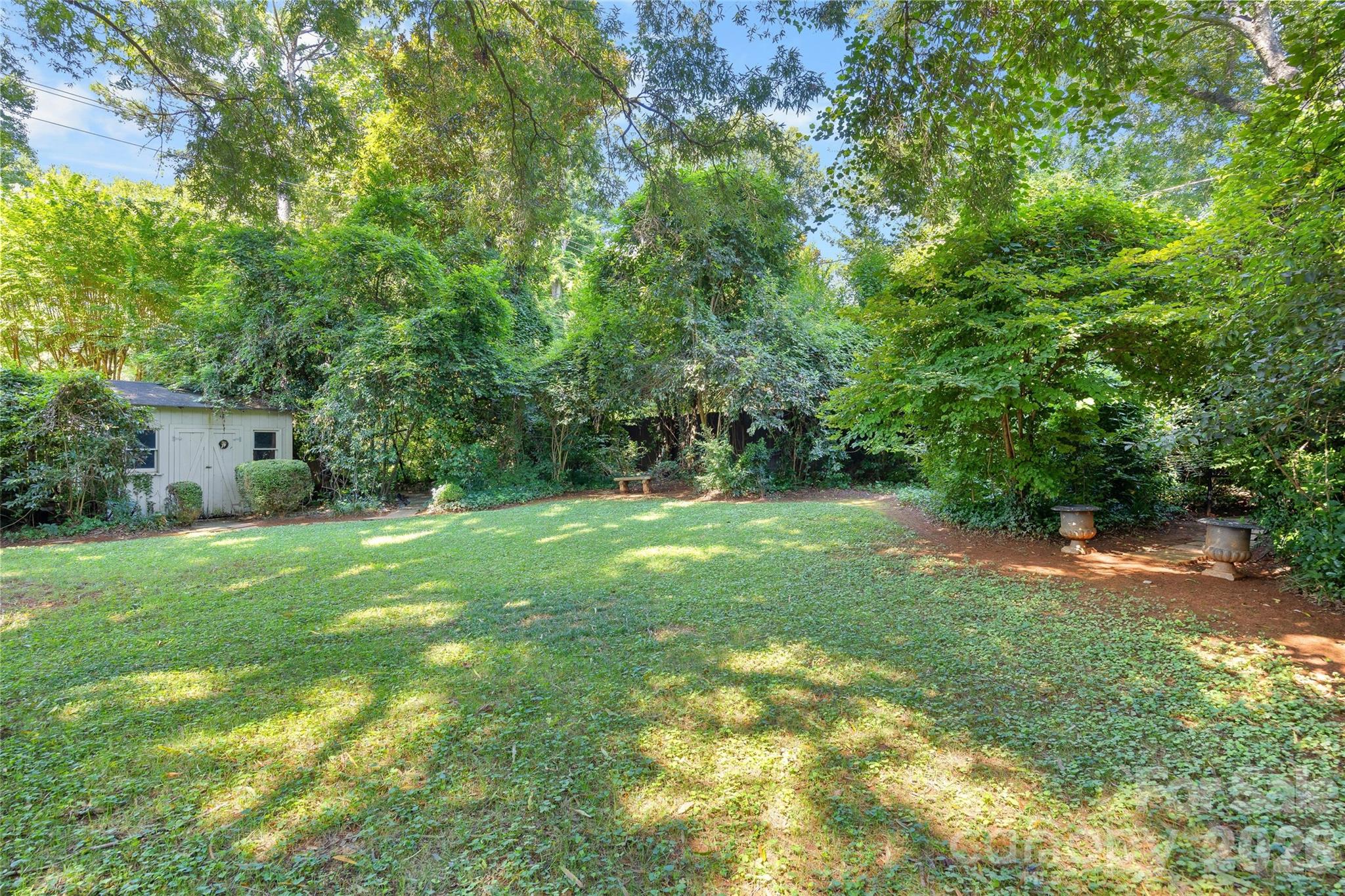 1838 S Wendover Road Property Photo 36