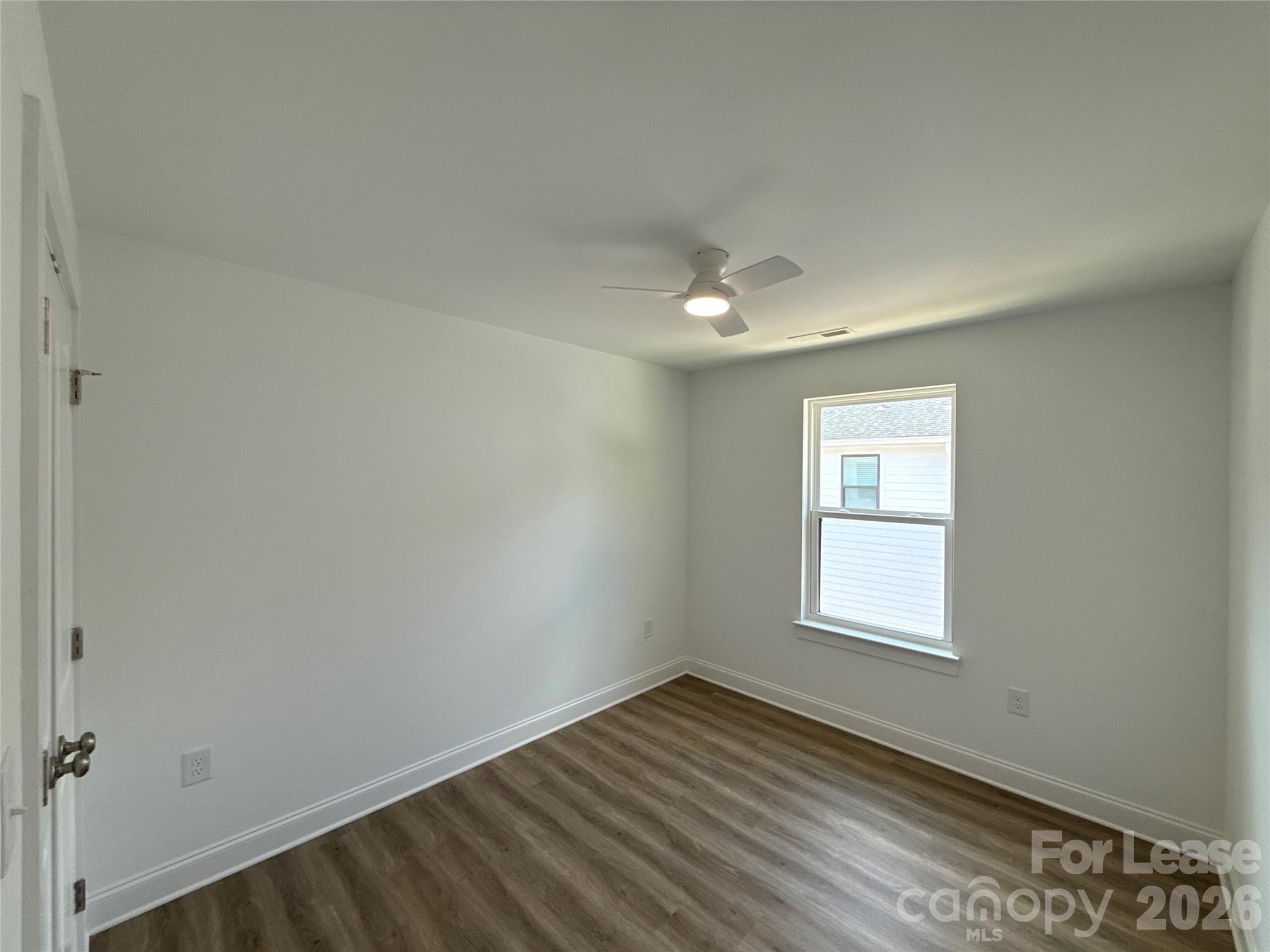 2106 Bombay Way Property Photo 13